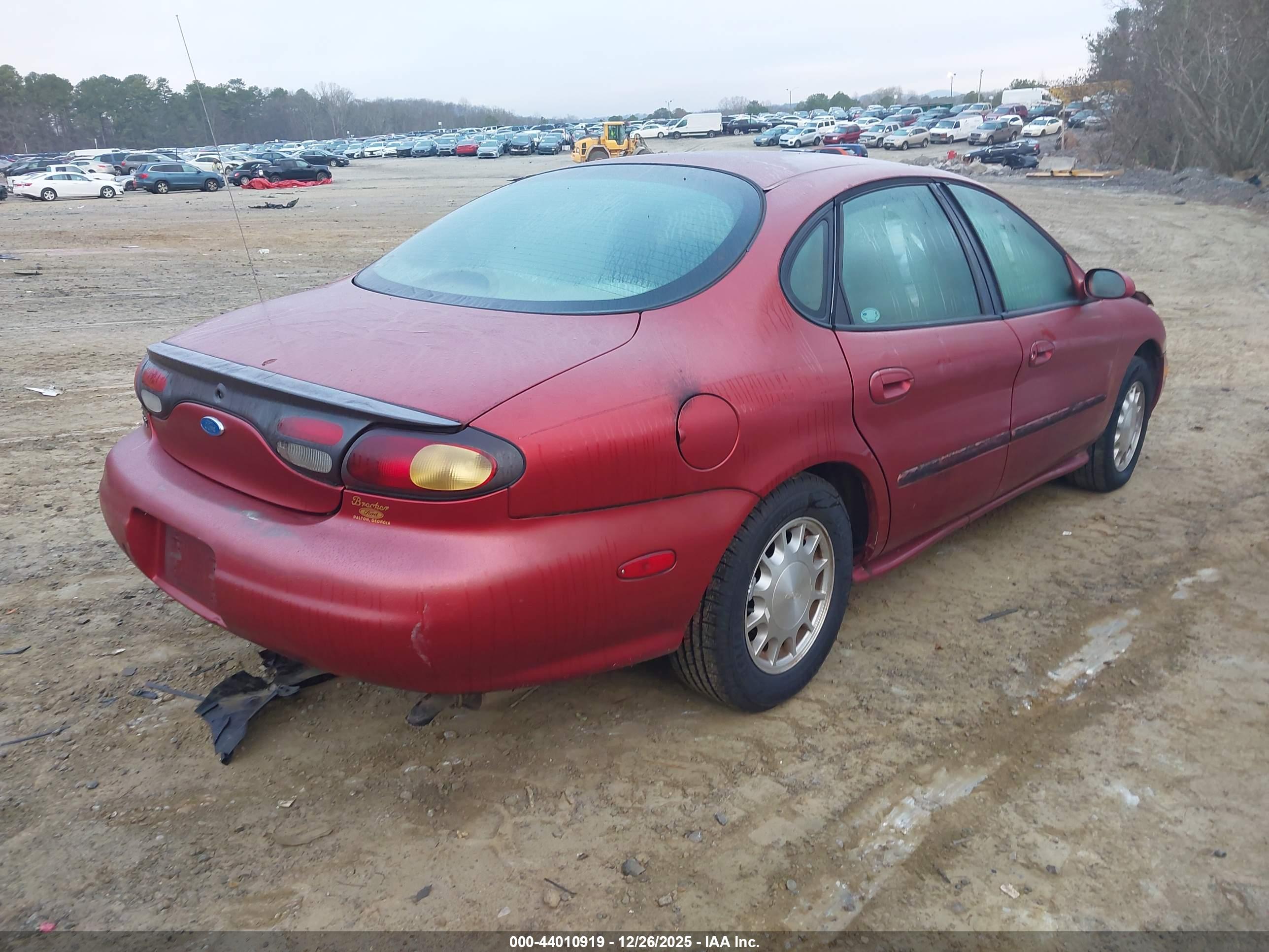 FORD TAURUS image 4