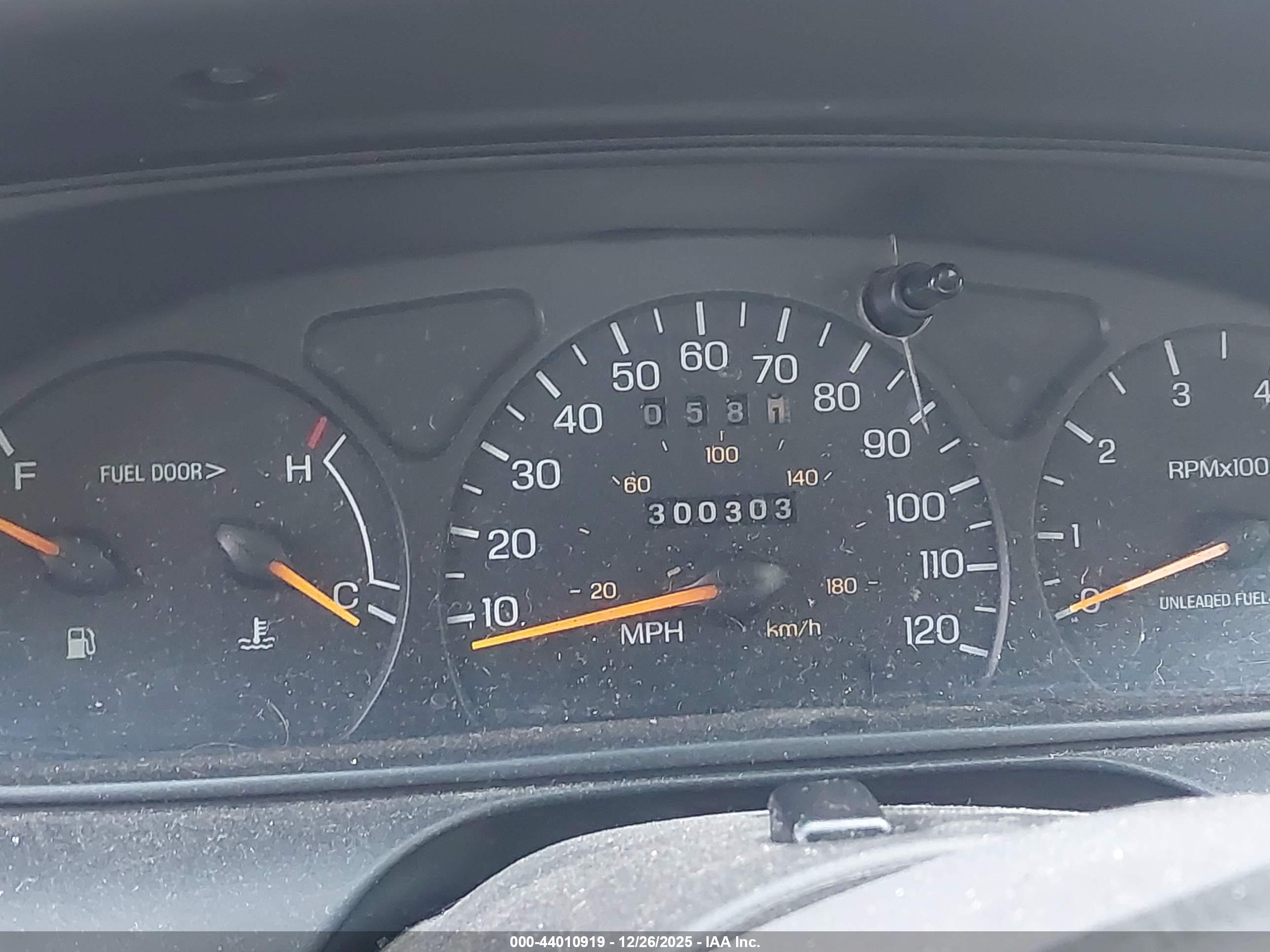 FORD TAURUS image 7