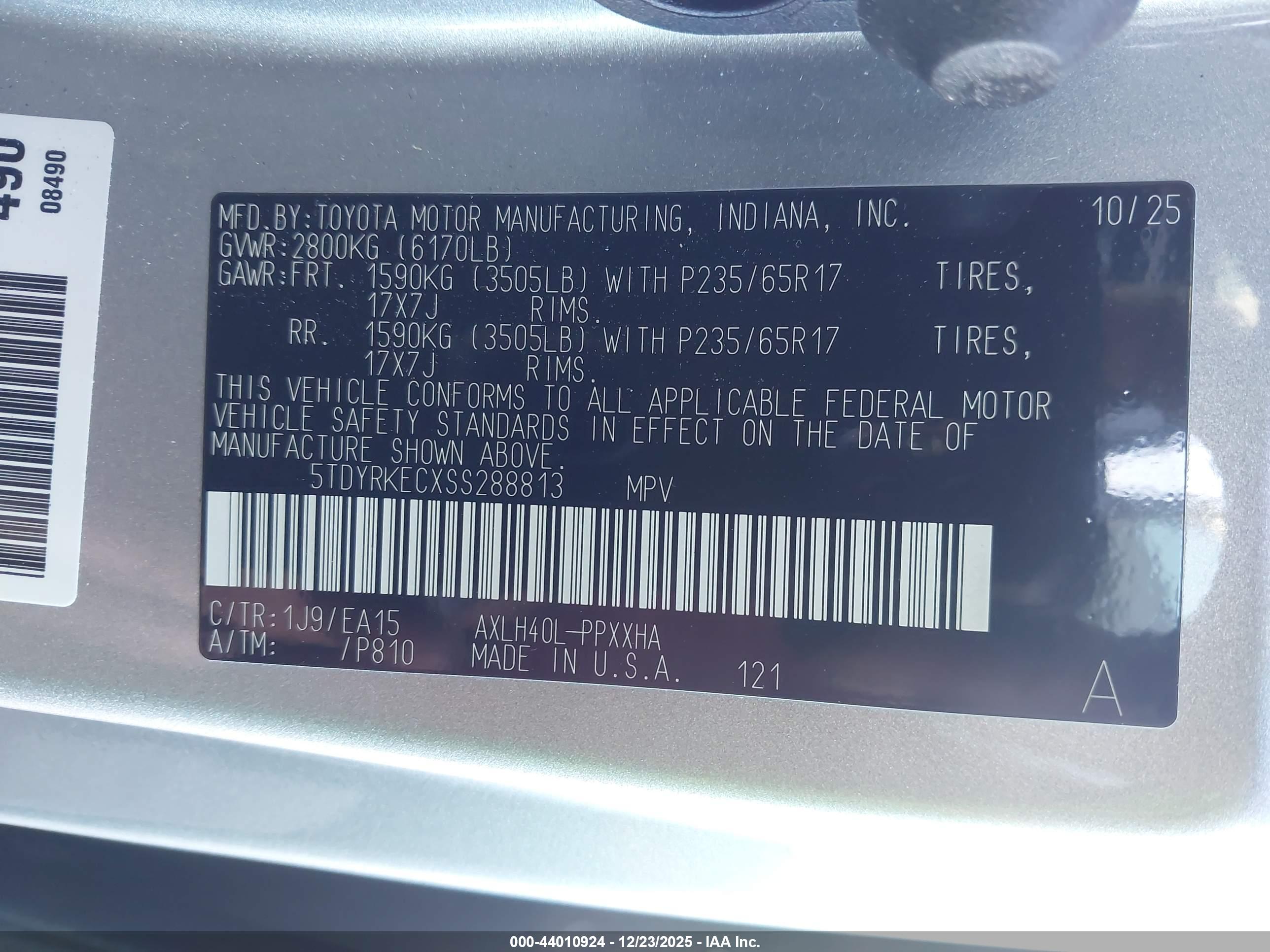 TOYOTA SIENNA image 9