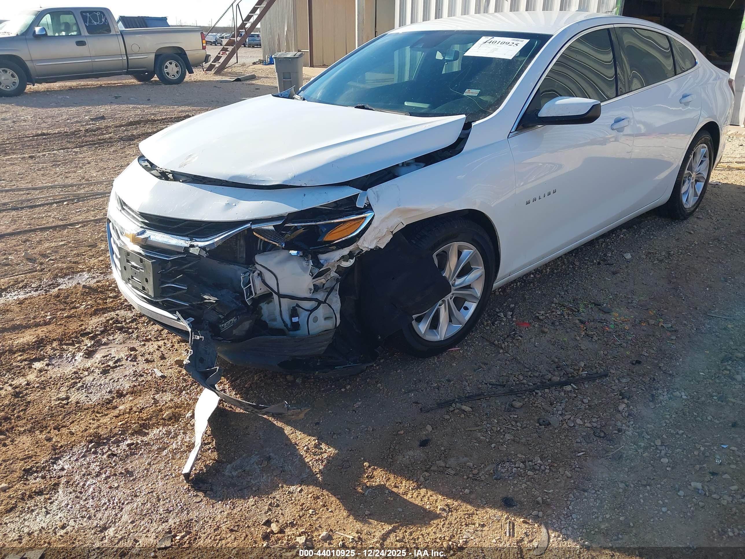 CHEVROLET MALIBU image 6