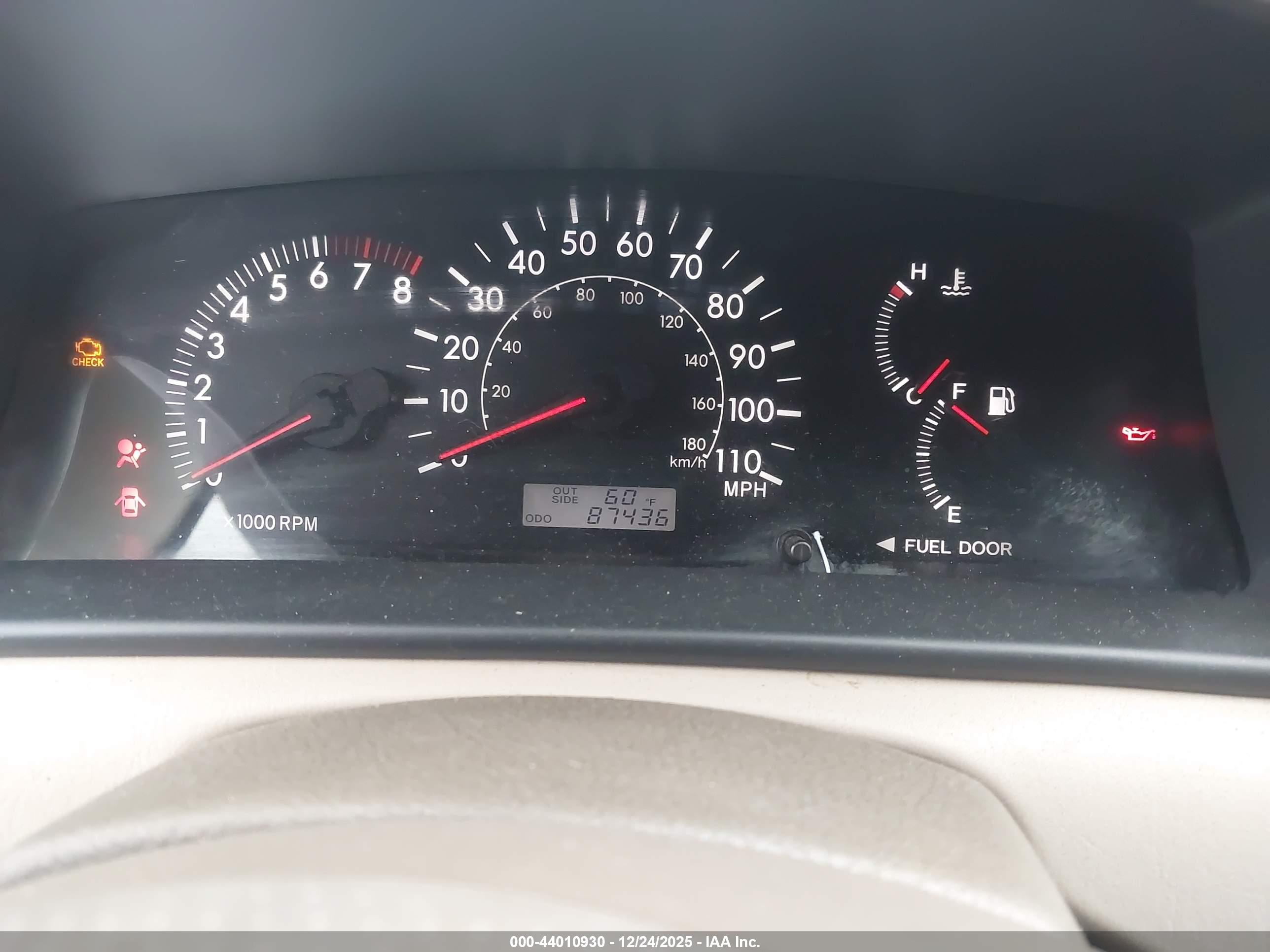 TOYOTA COROLLA image 7