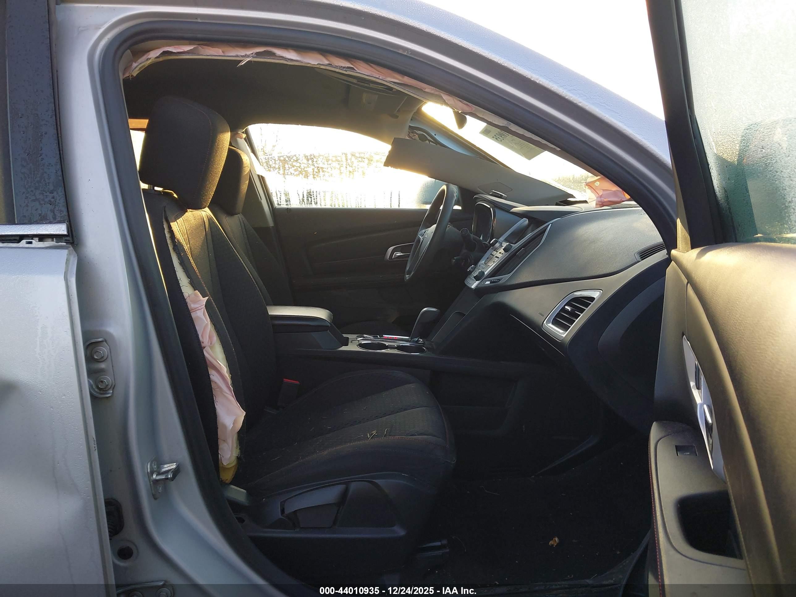 GMC TERRAIN image 5