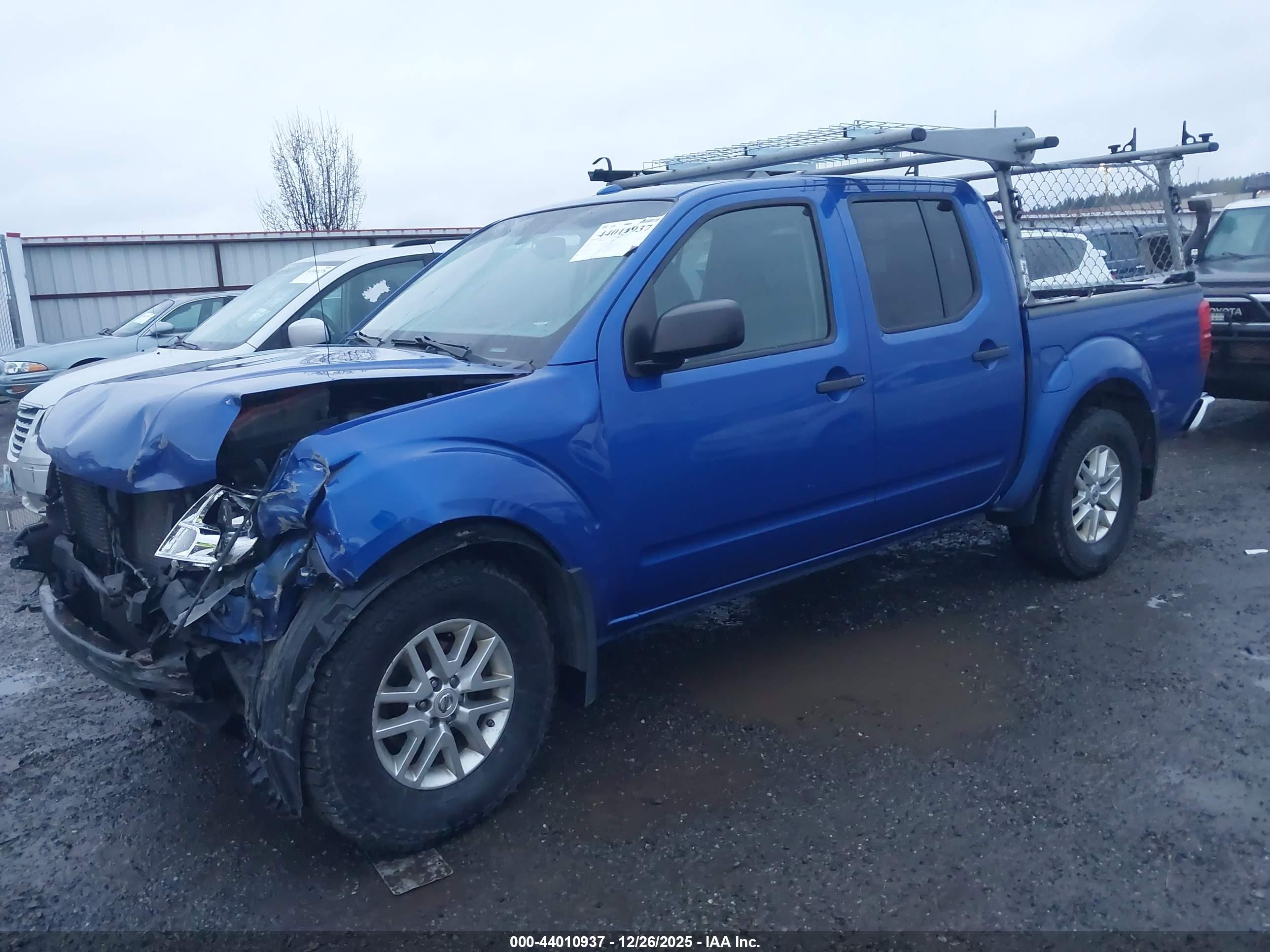 NISSAN FRONTIER image 2