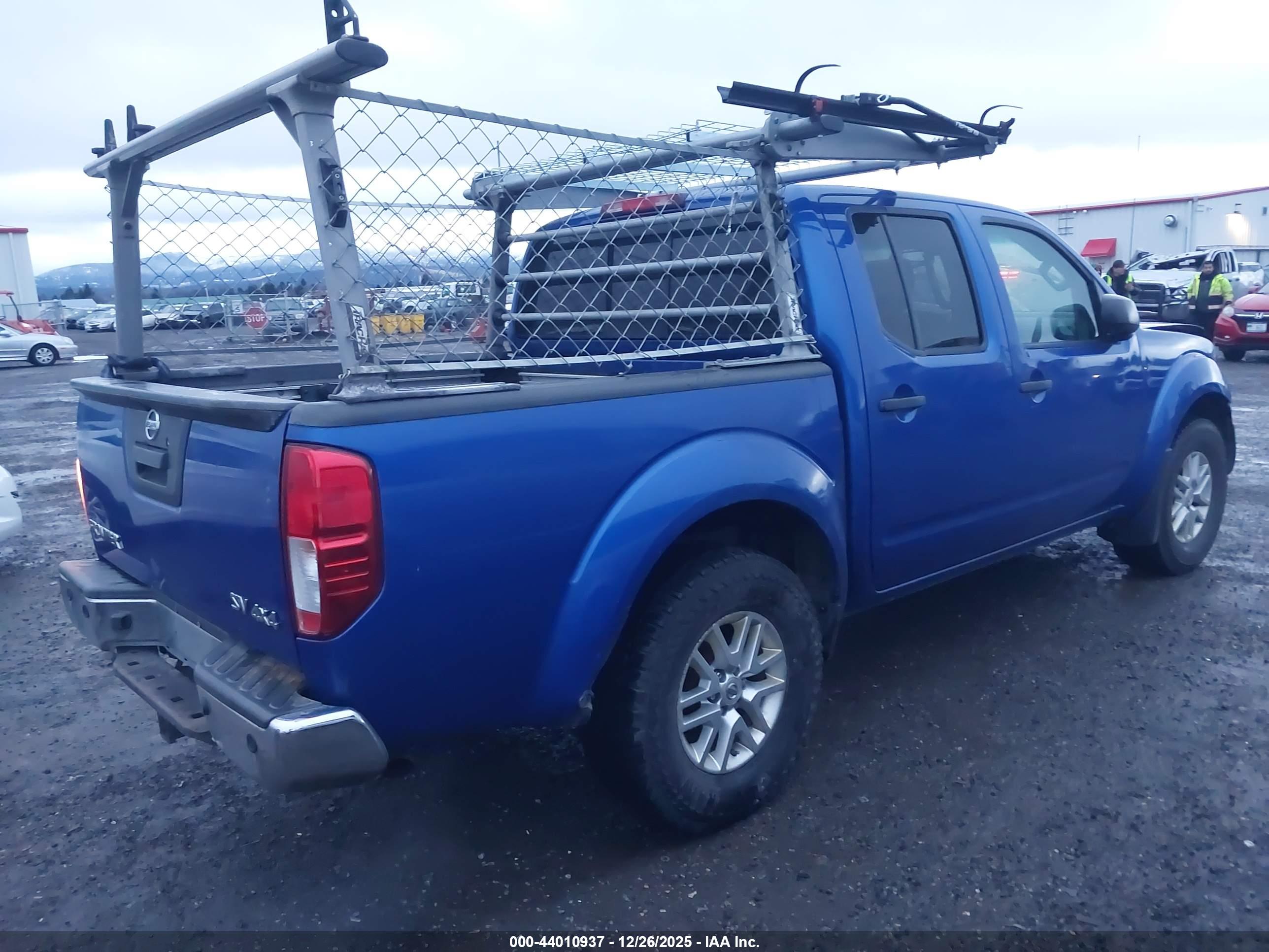 NISSAN FRONTIER image 4