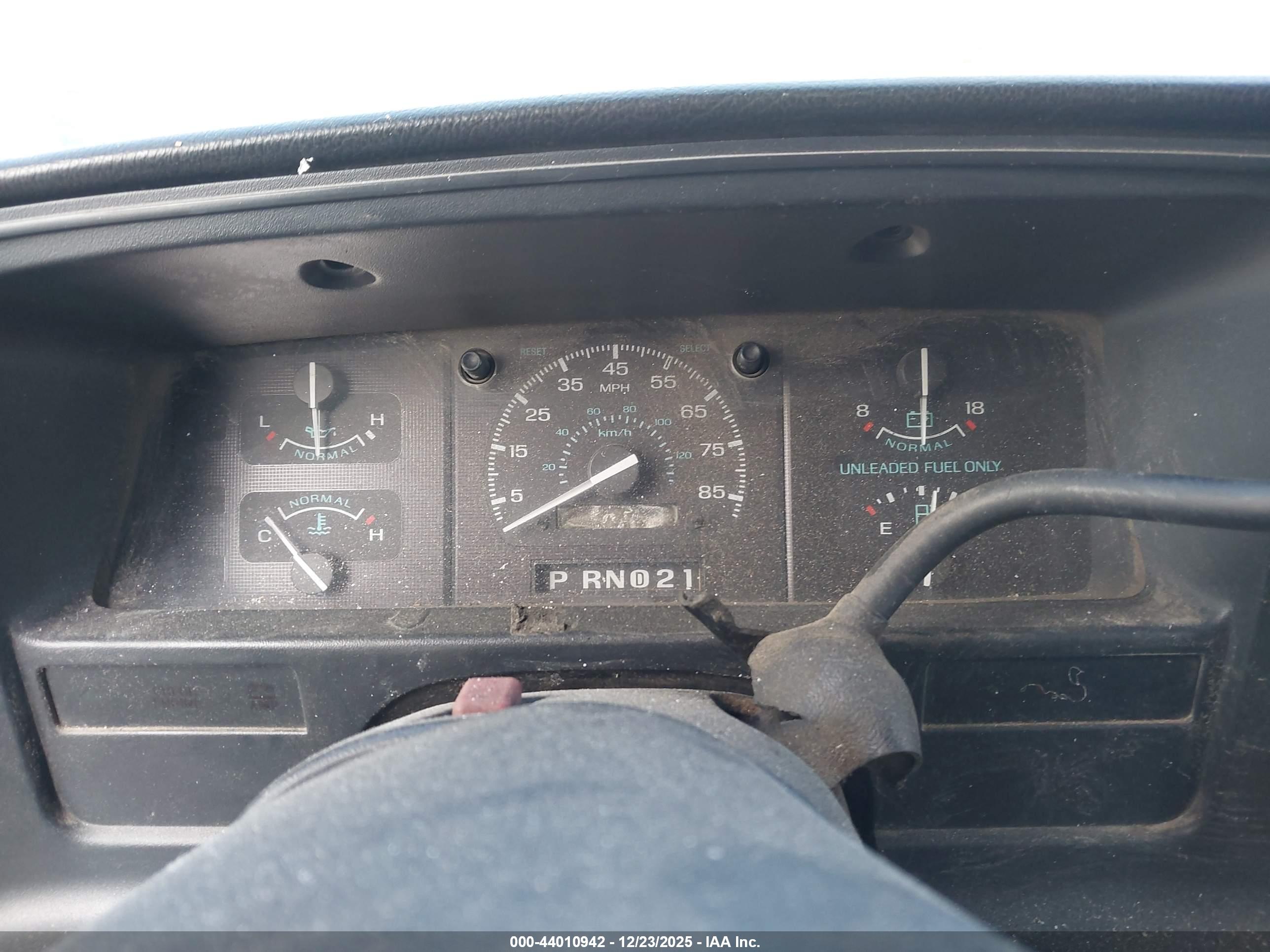 FORD ECONOLINE image 7