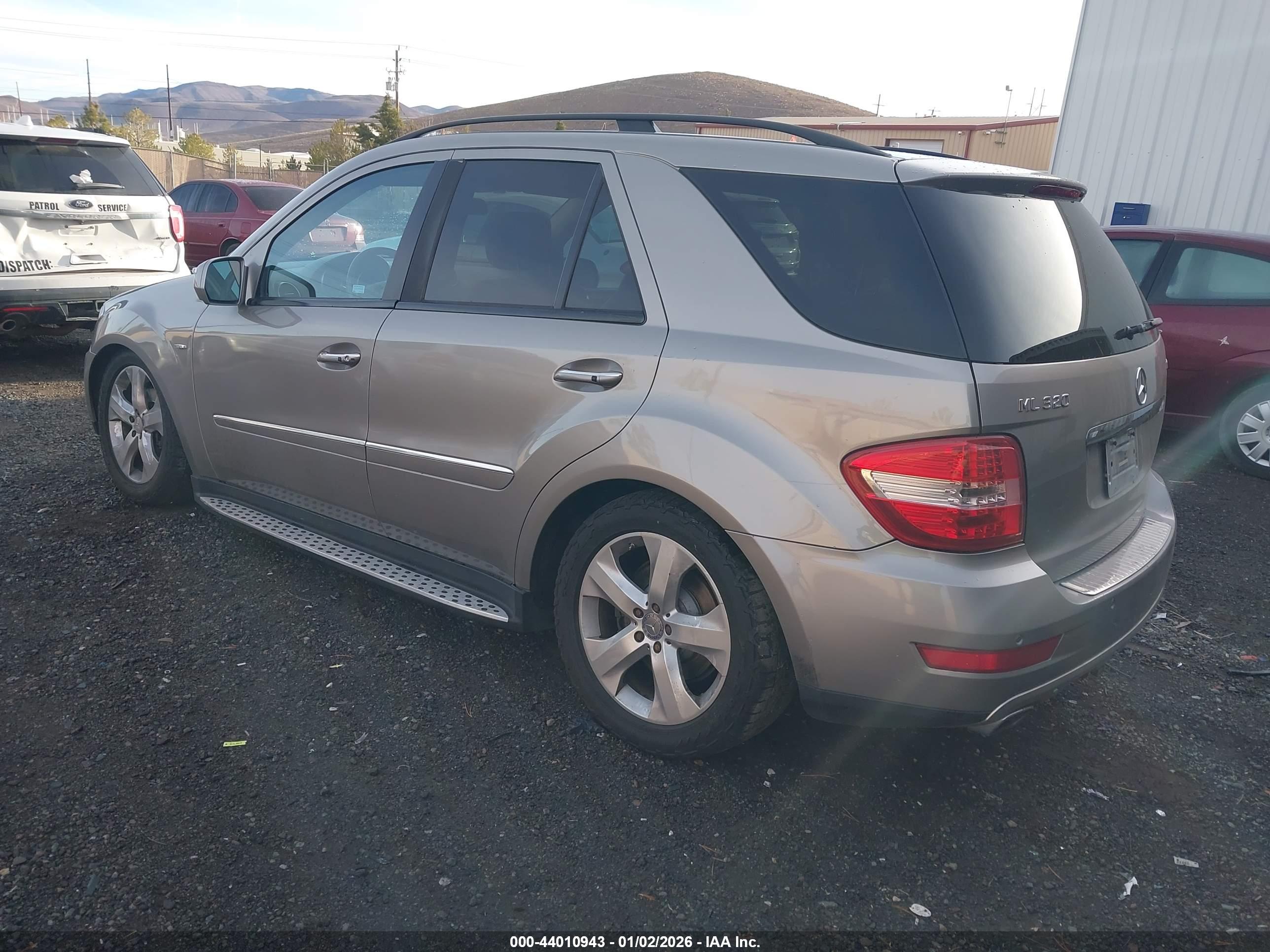 MERCEDES-BENZ ML image 3