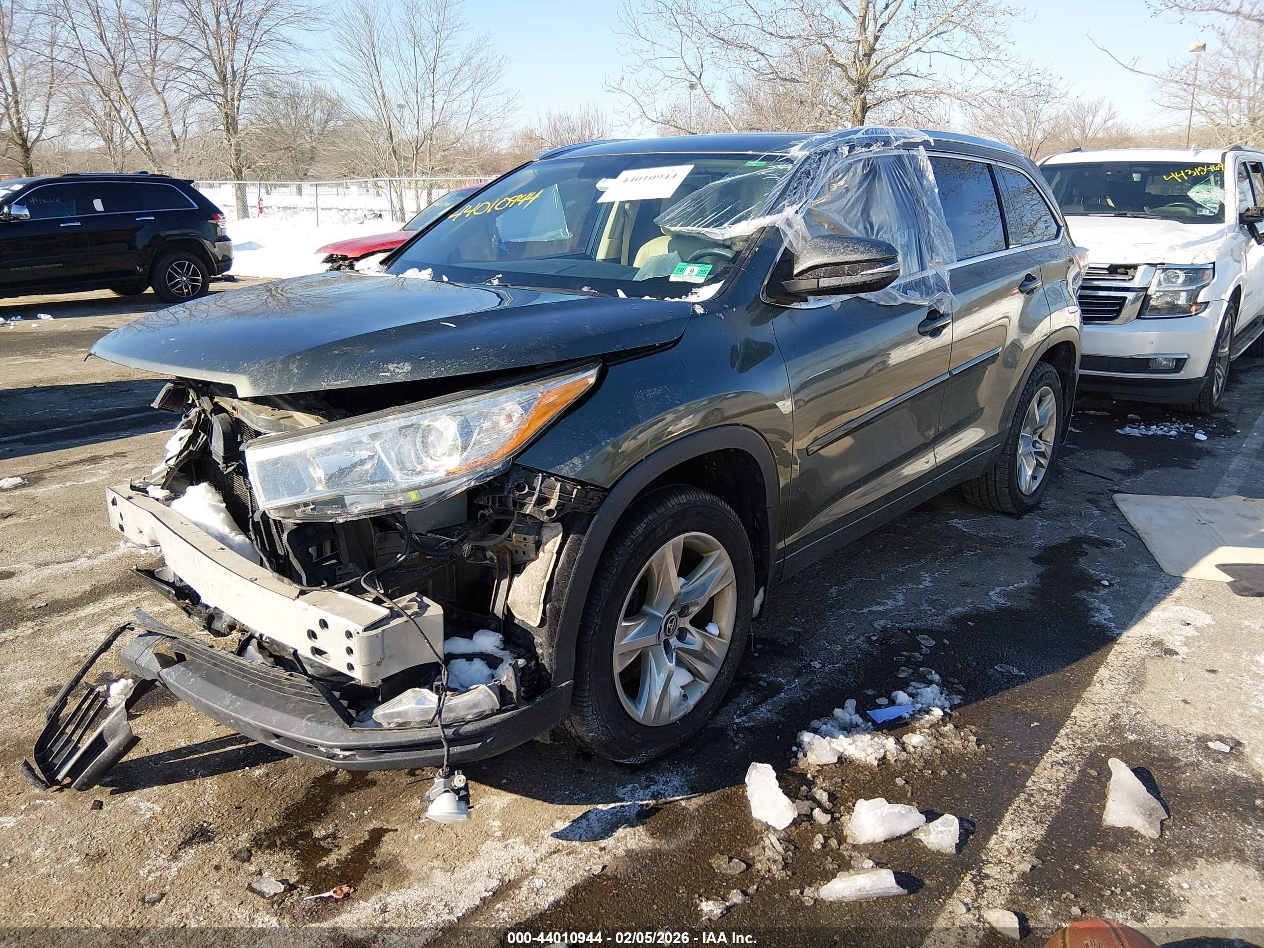 TOYOTA HIGHLANDER image 2