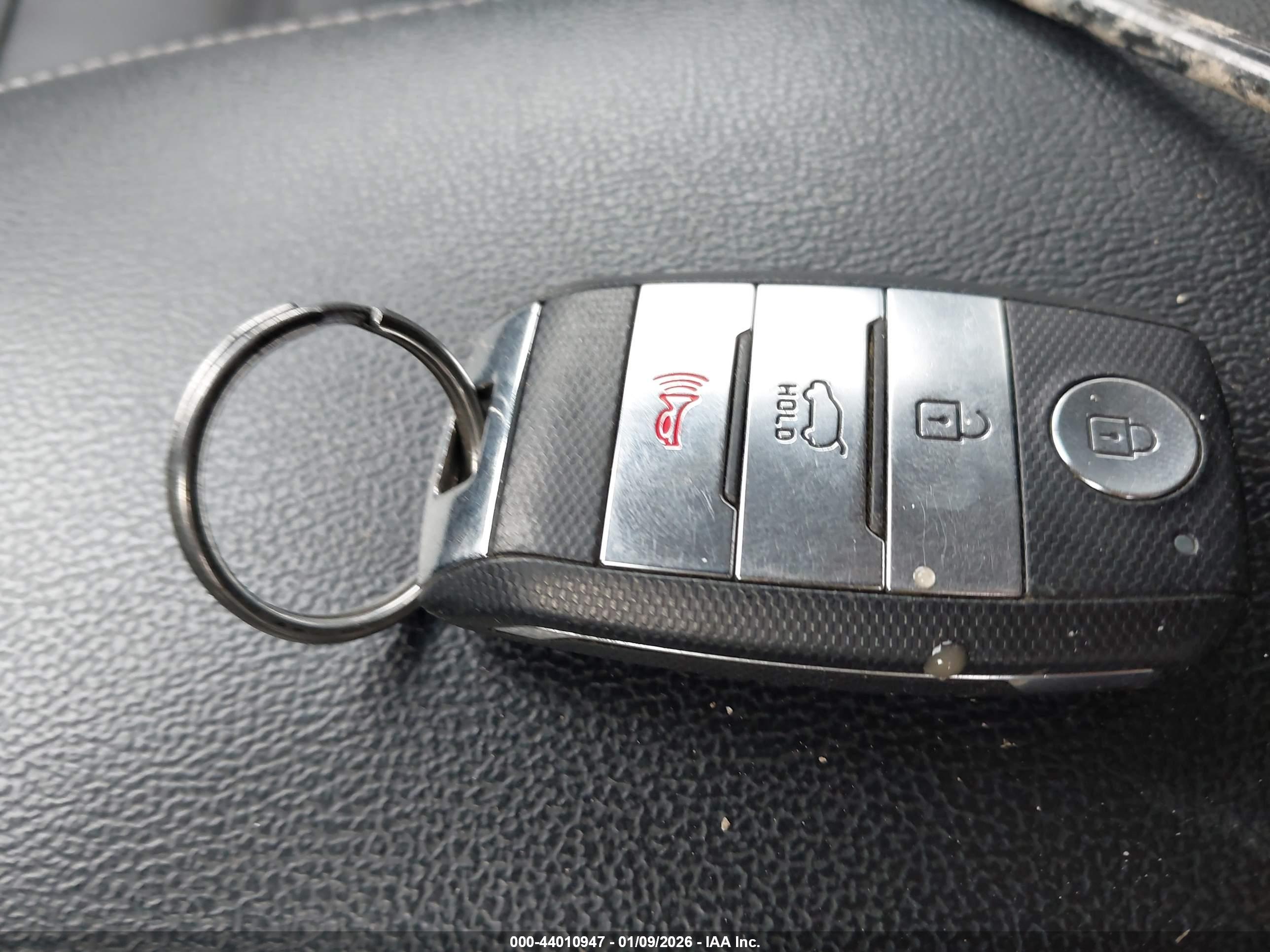 KIA SORENTO image 11