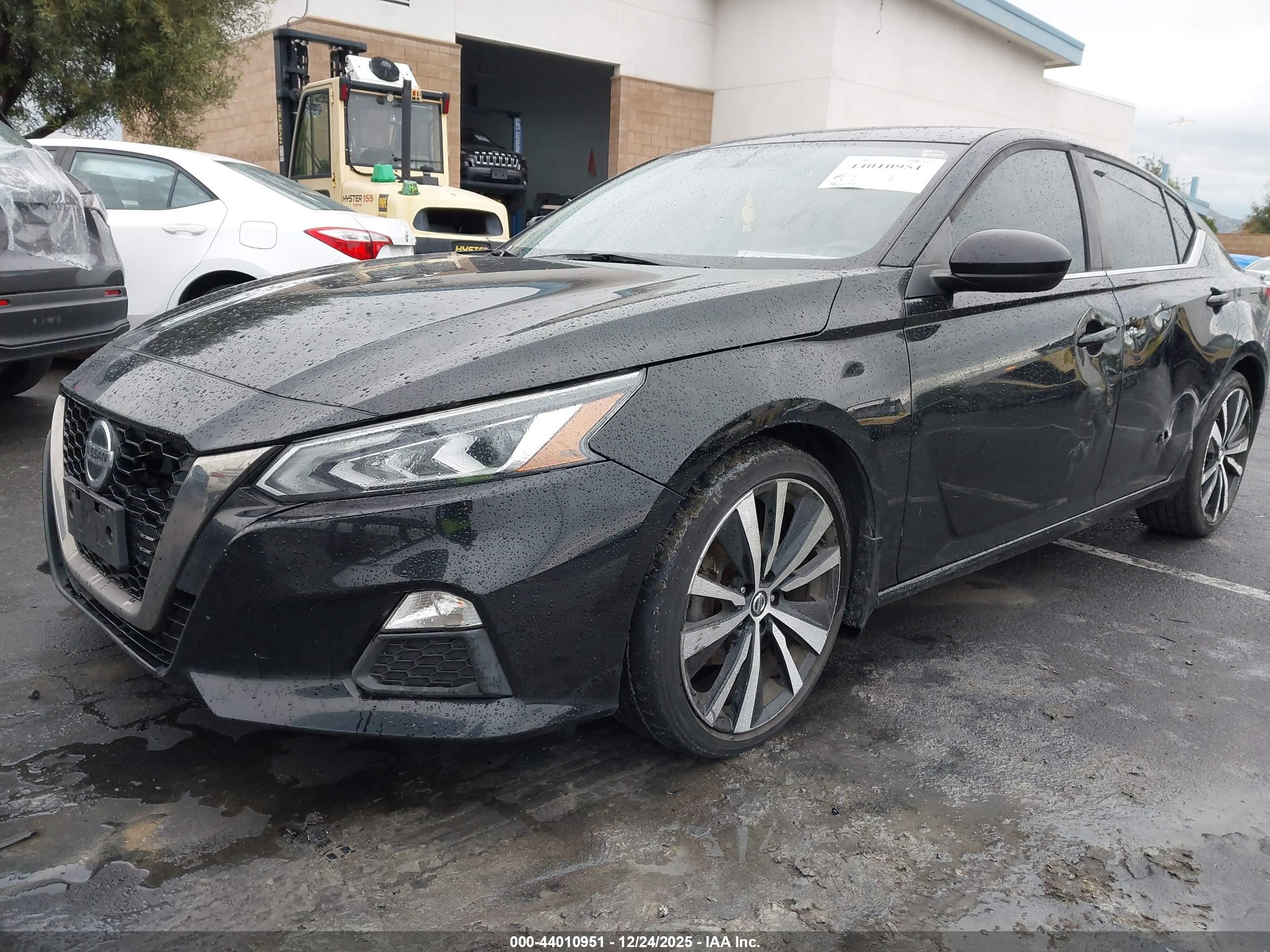 NISSAN ALTIMA image 2