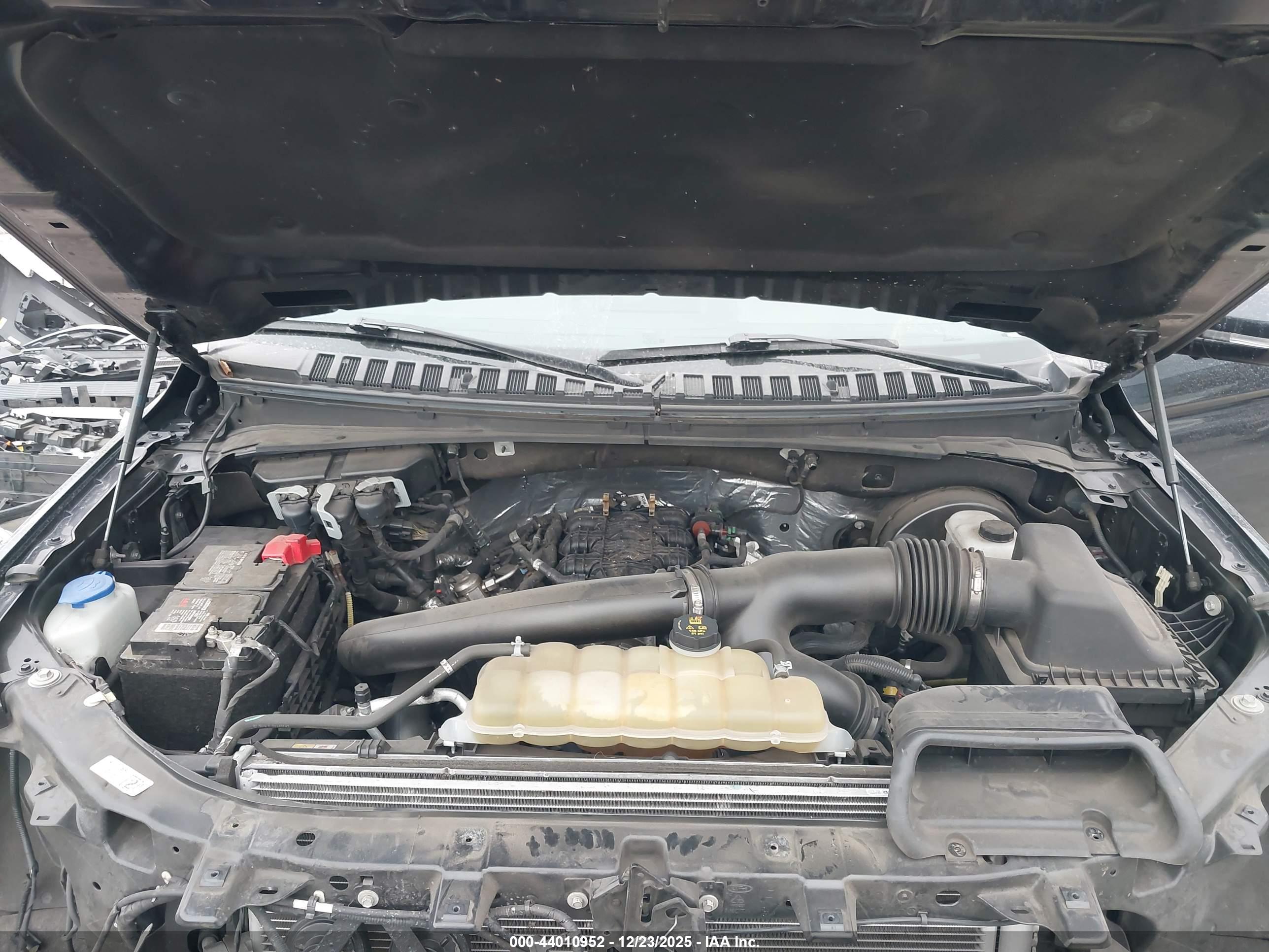 FORD EXPEDITION image 10