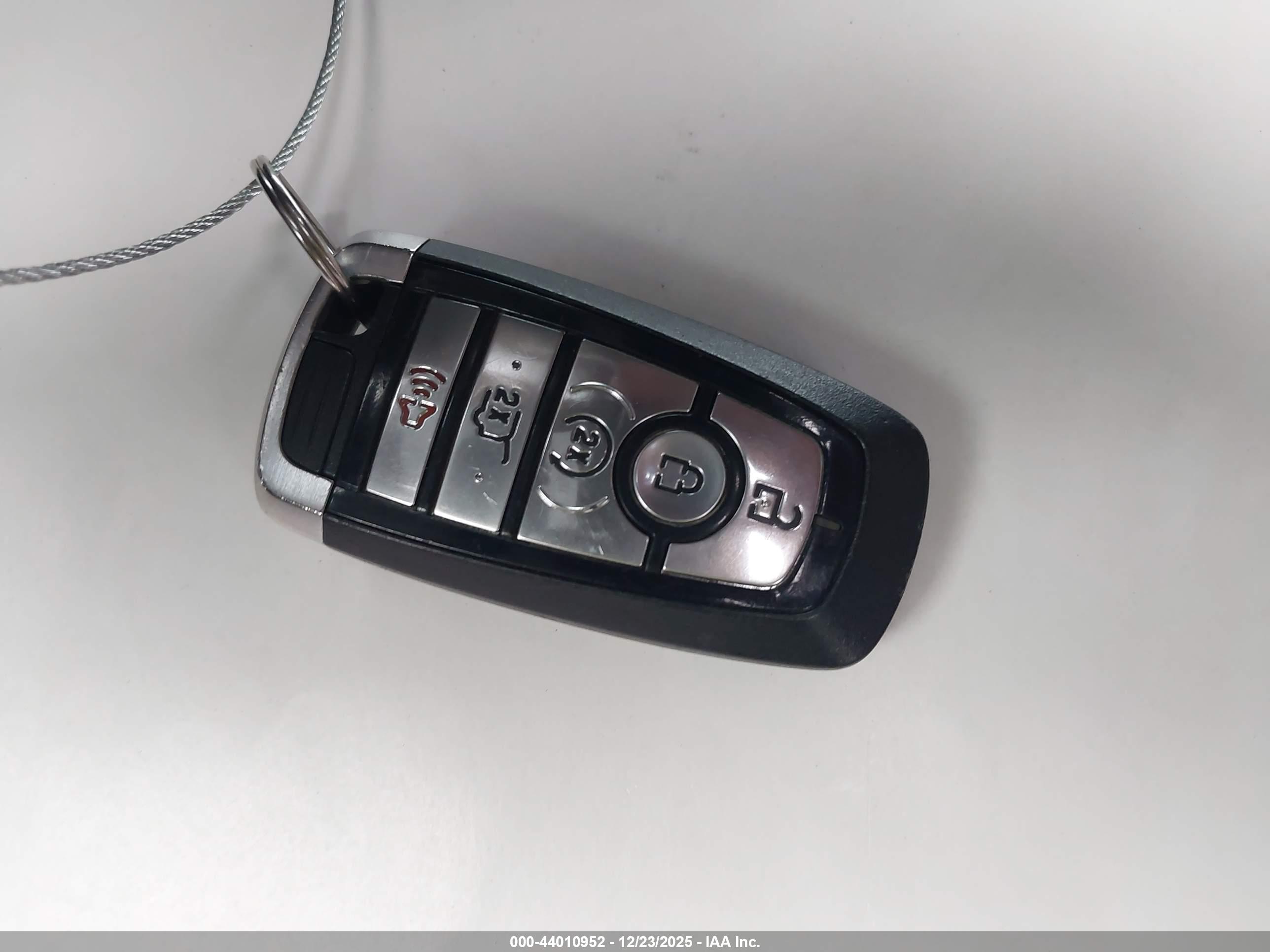 FORD EXPEDITION image 11