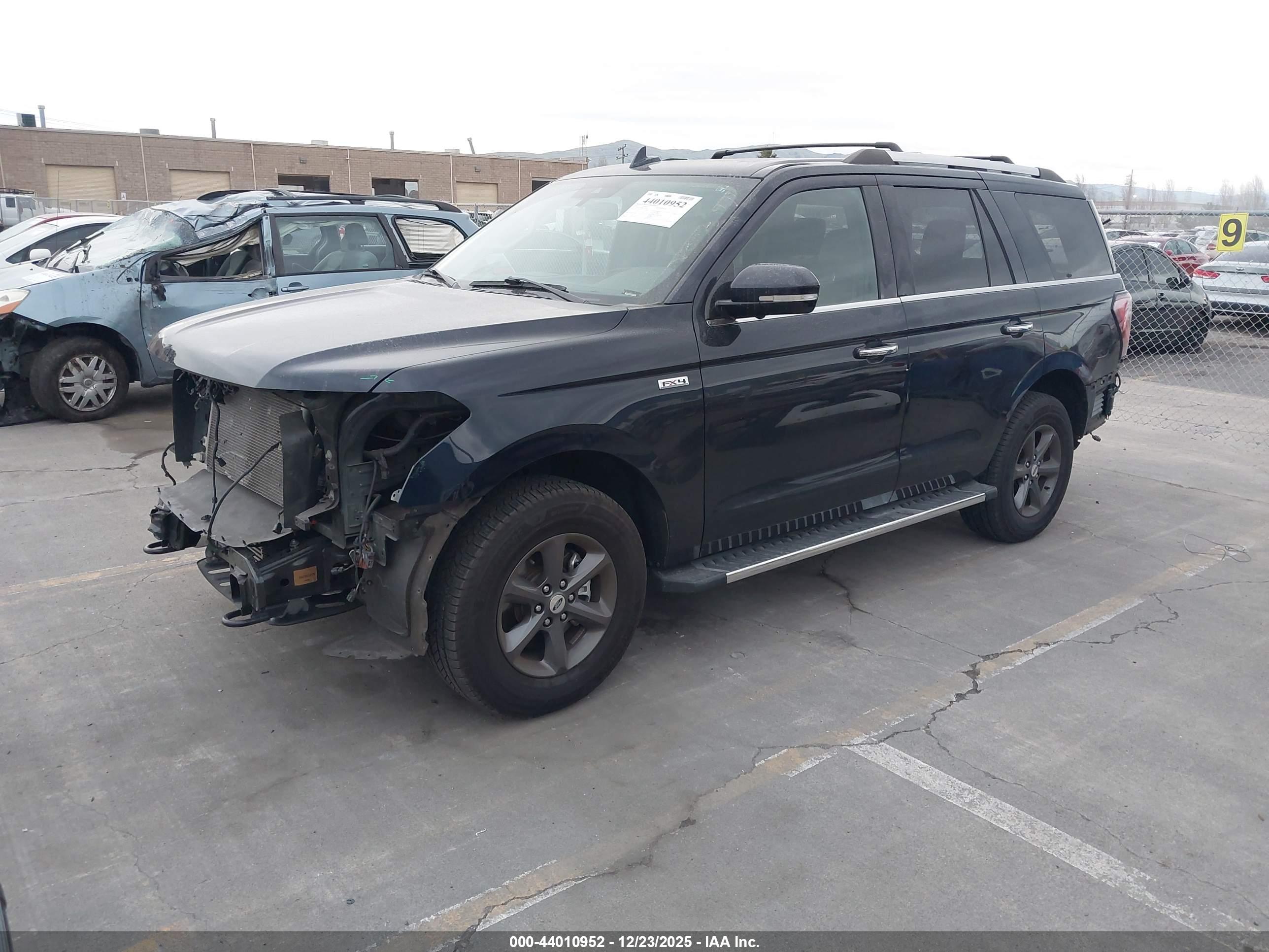FORD EXPEDITION image 2