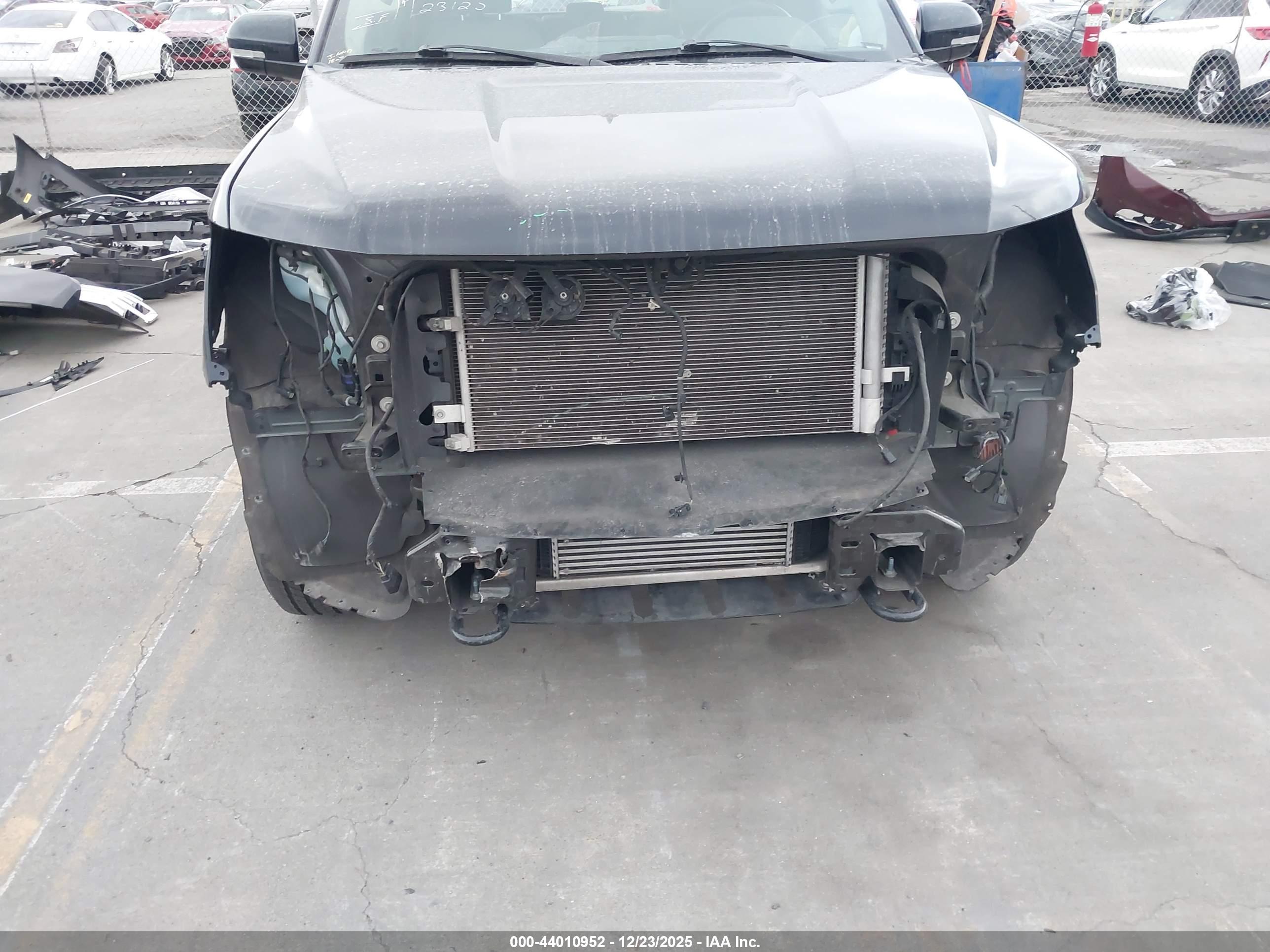 FORD EXPEDITION image 6
