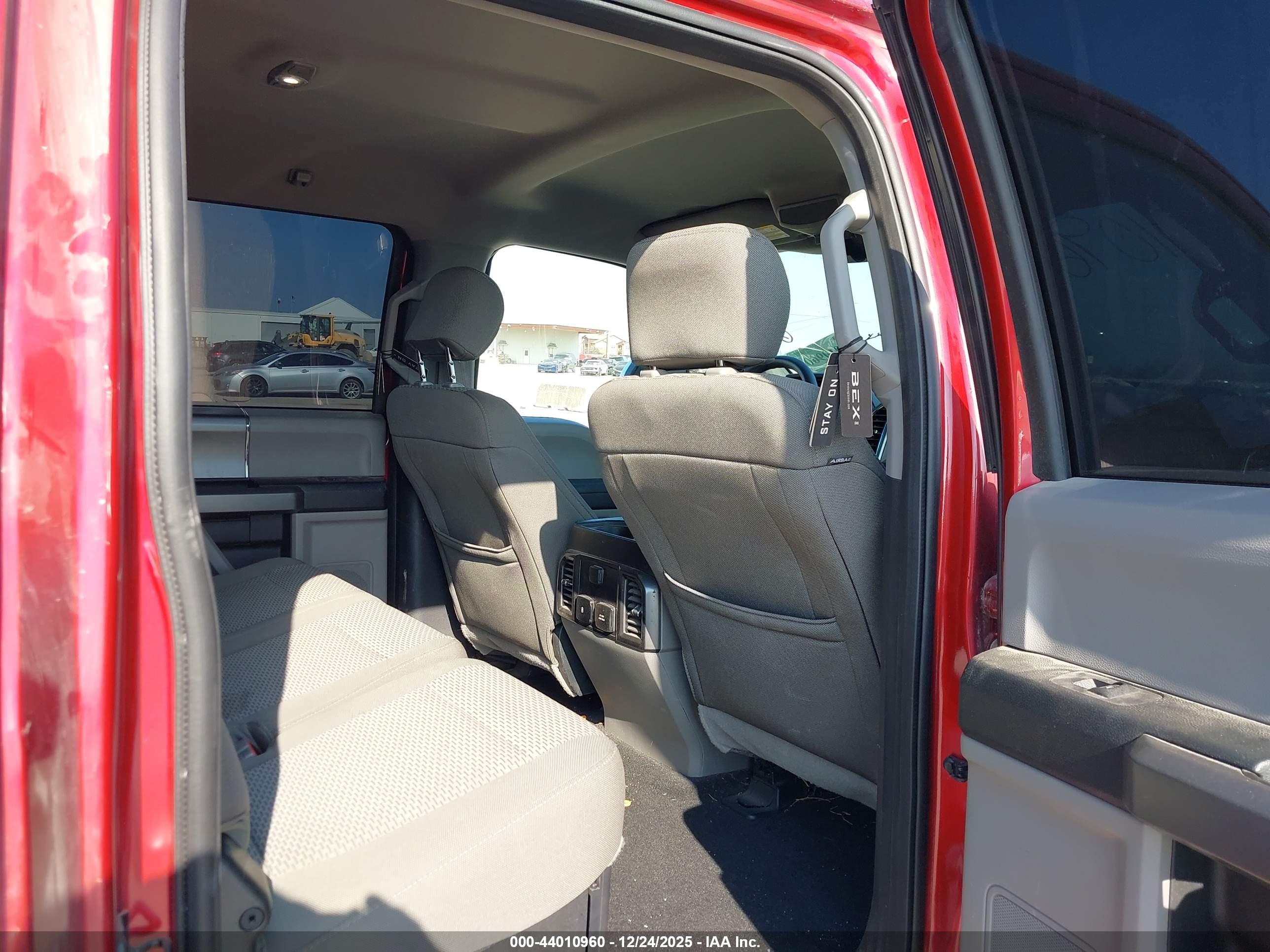 FORD F-250 image 8
