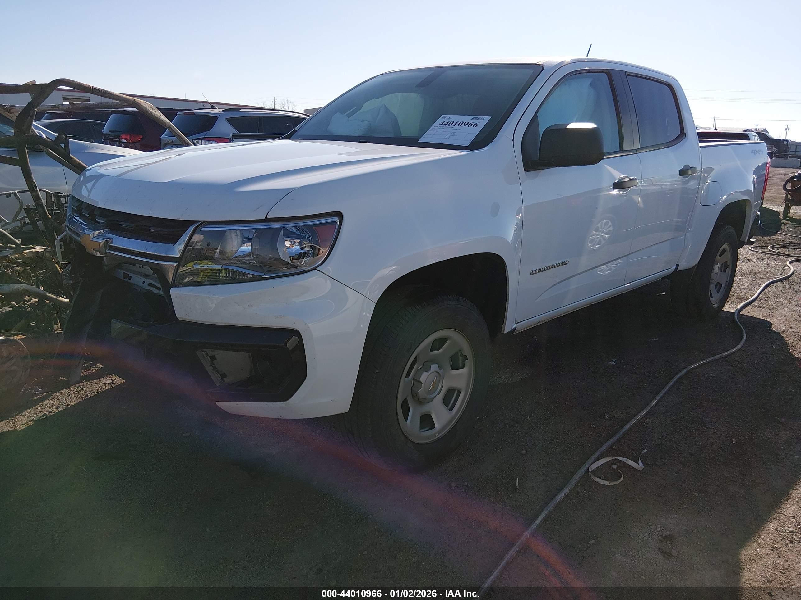 CHEVROLET COLORADO image 2