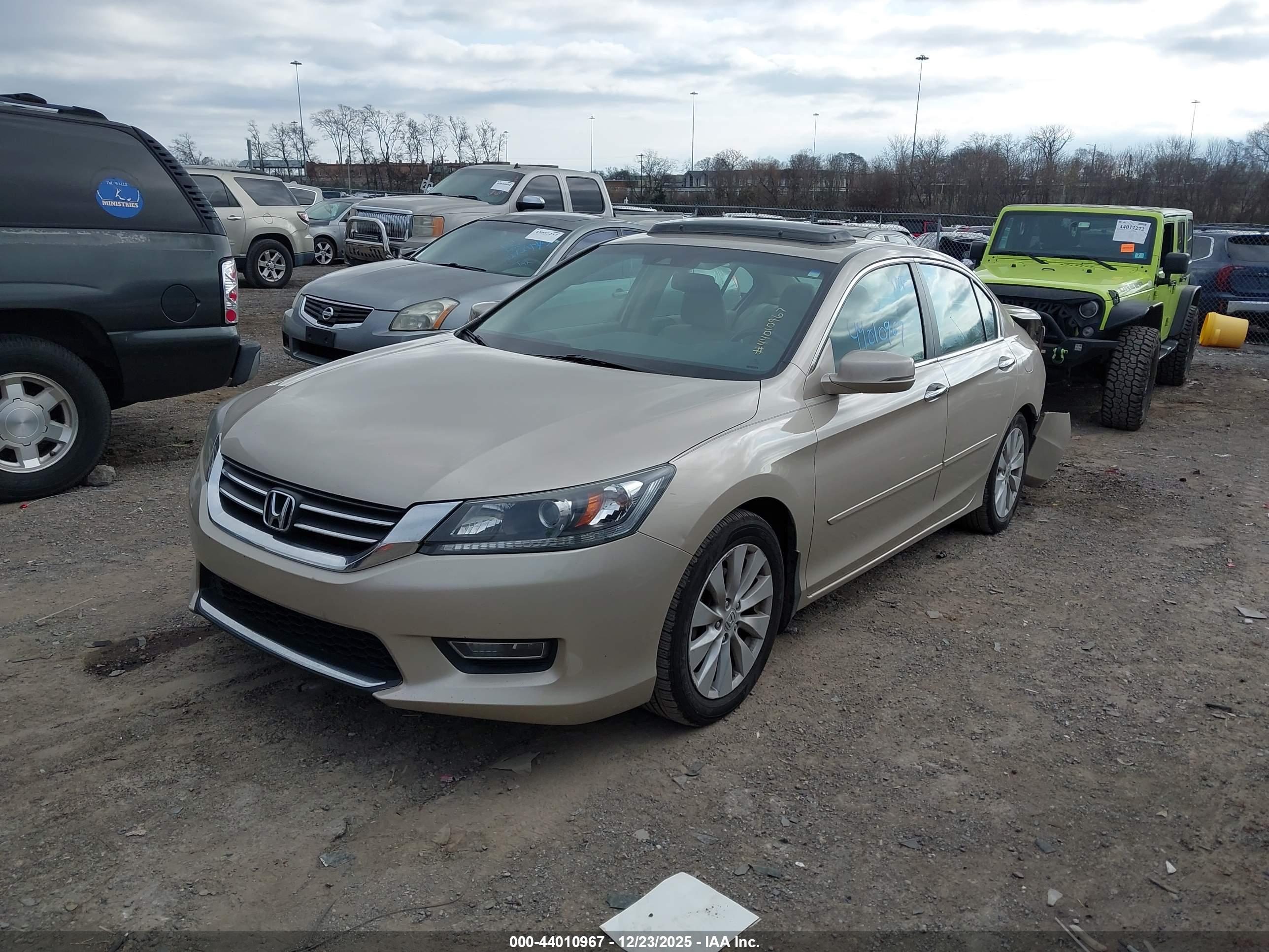 HONDA ACCORD image 2