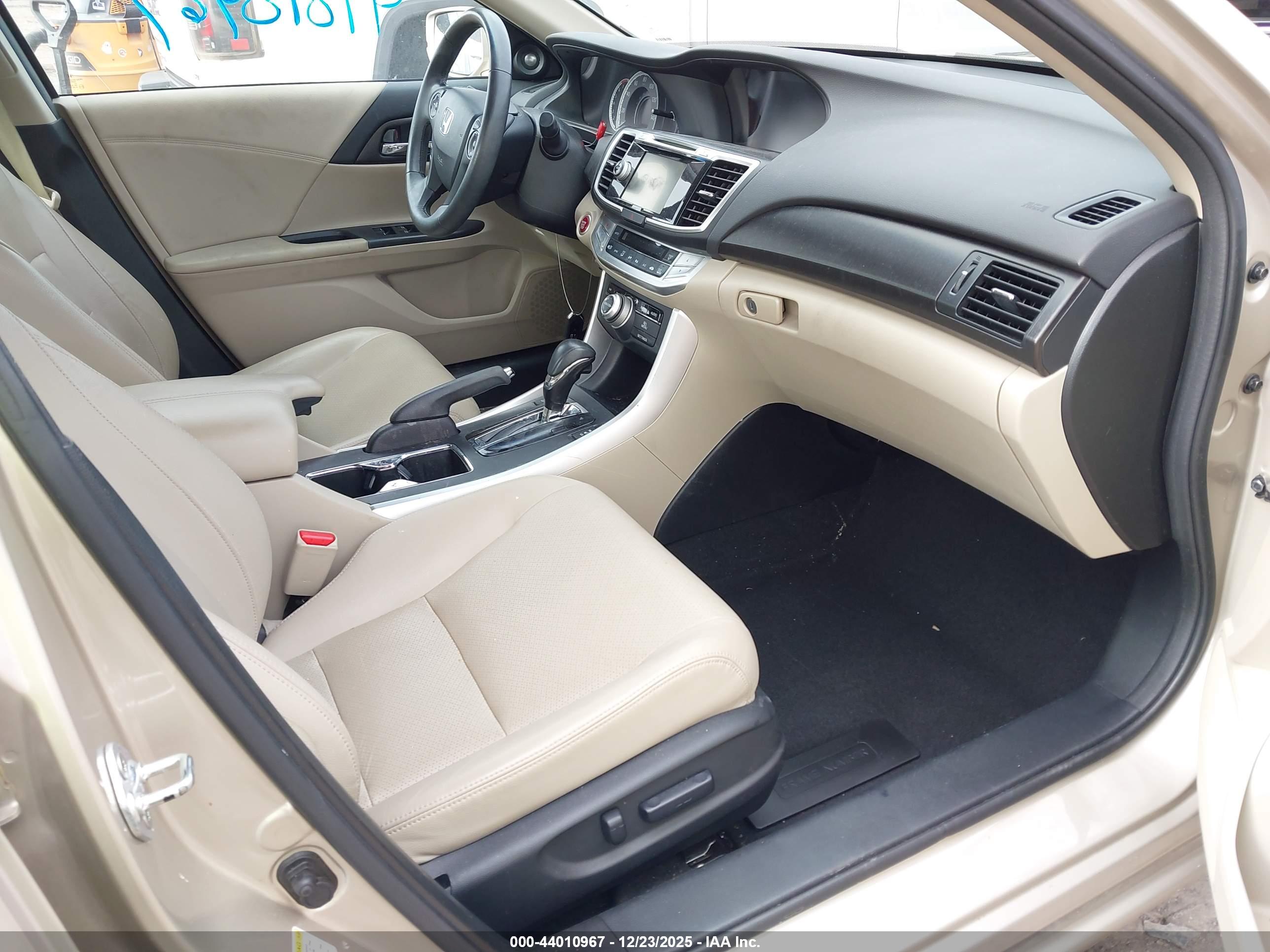 HONDA ACCORD image 5