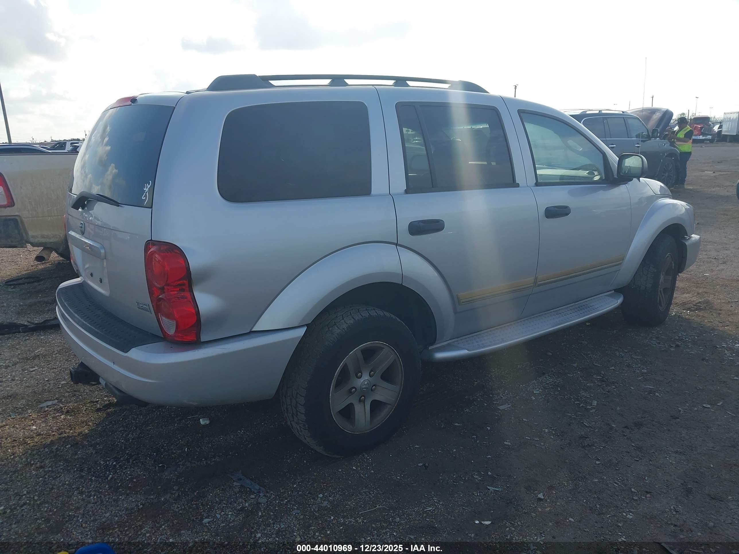 DODGE DURANGO image 4