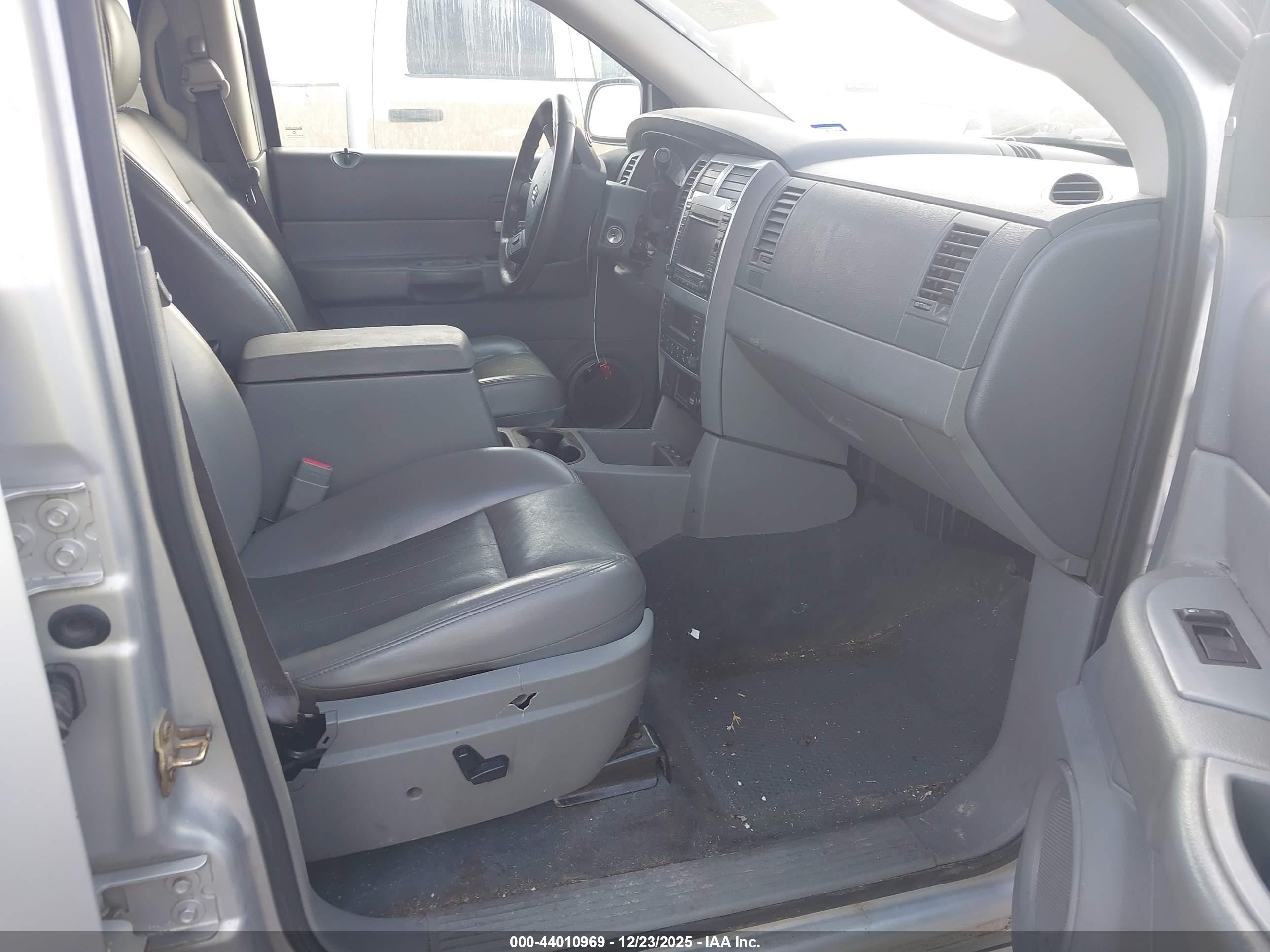 DODGE DURANGO image 5