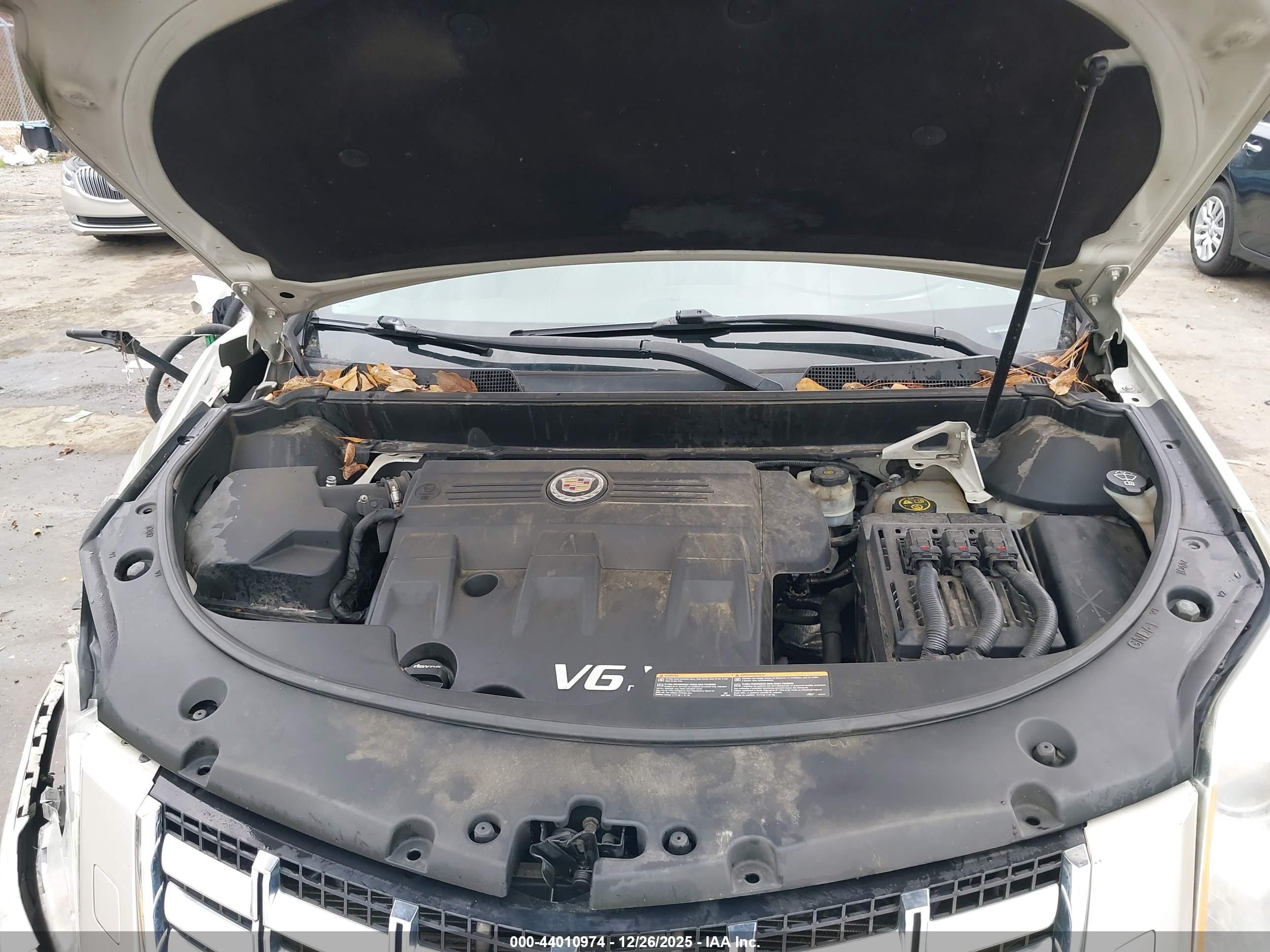 CADILLAC SRX image 10