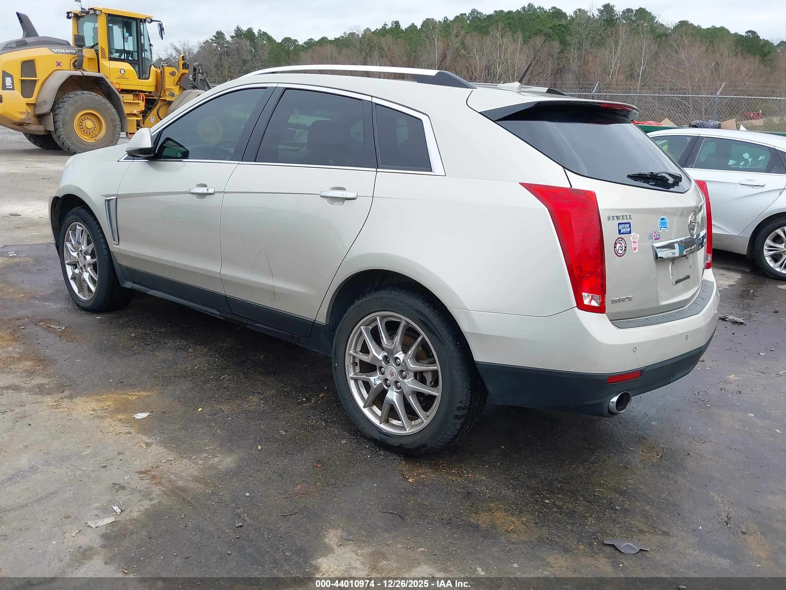 CADILLAC SRX image 3