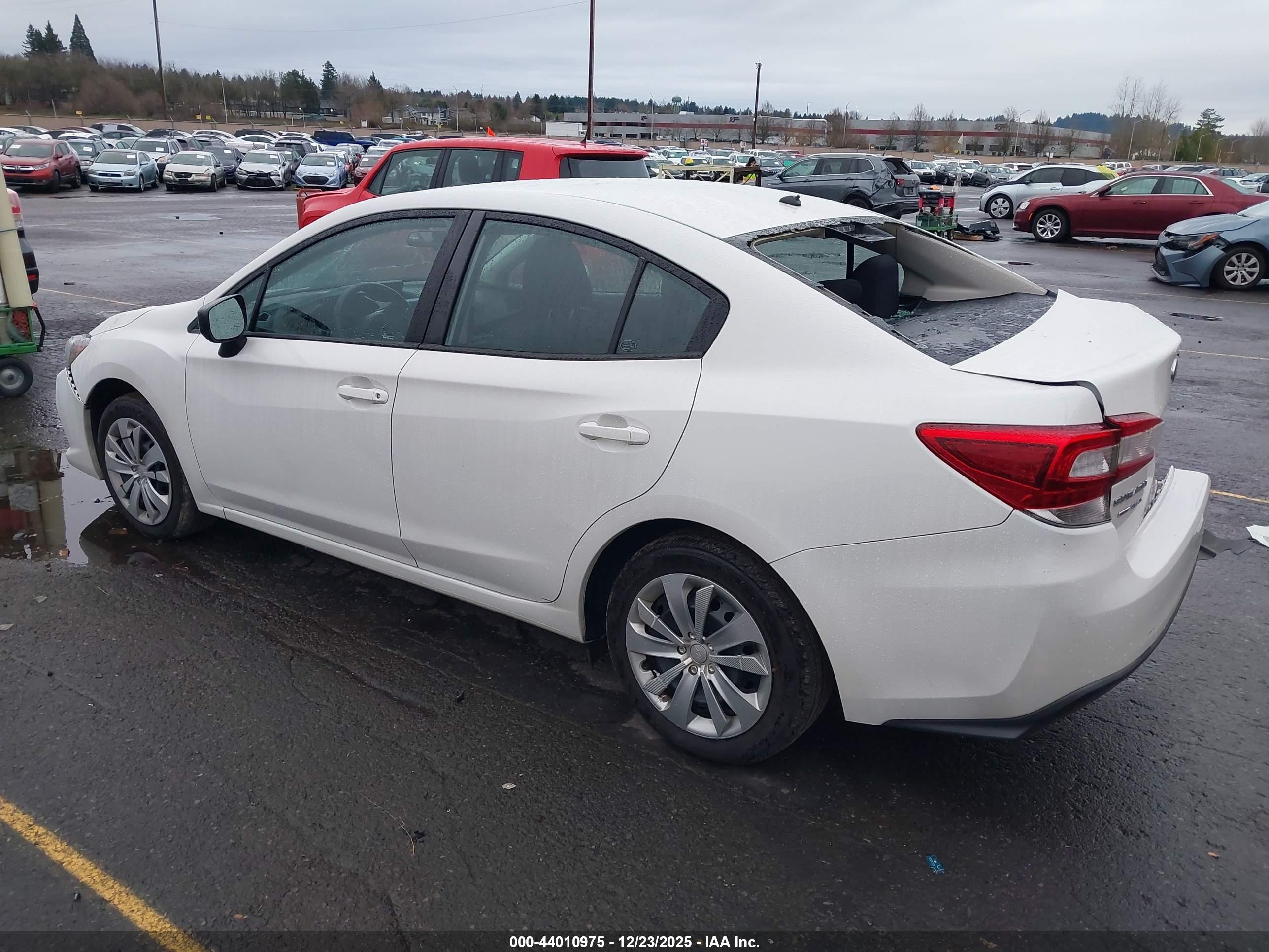 SUBARU IMPREZA image 3