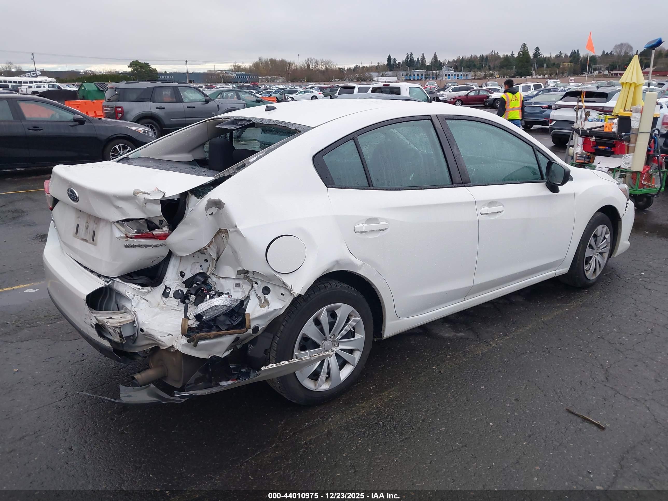 SUBARU IMPREZA image 4