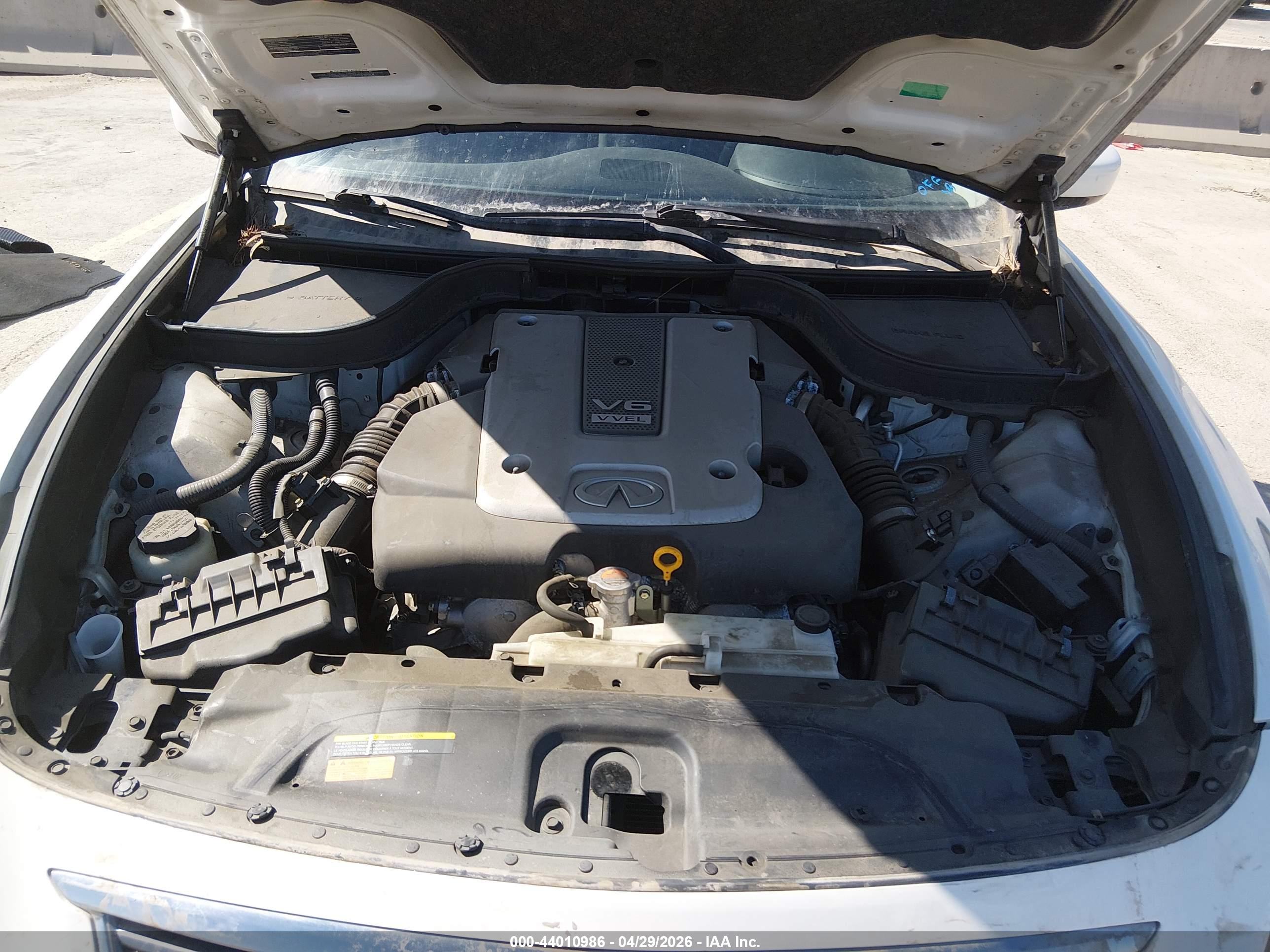 INFINITI G37 image 10