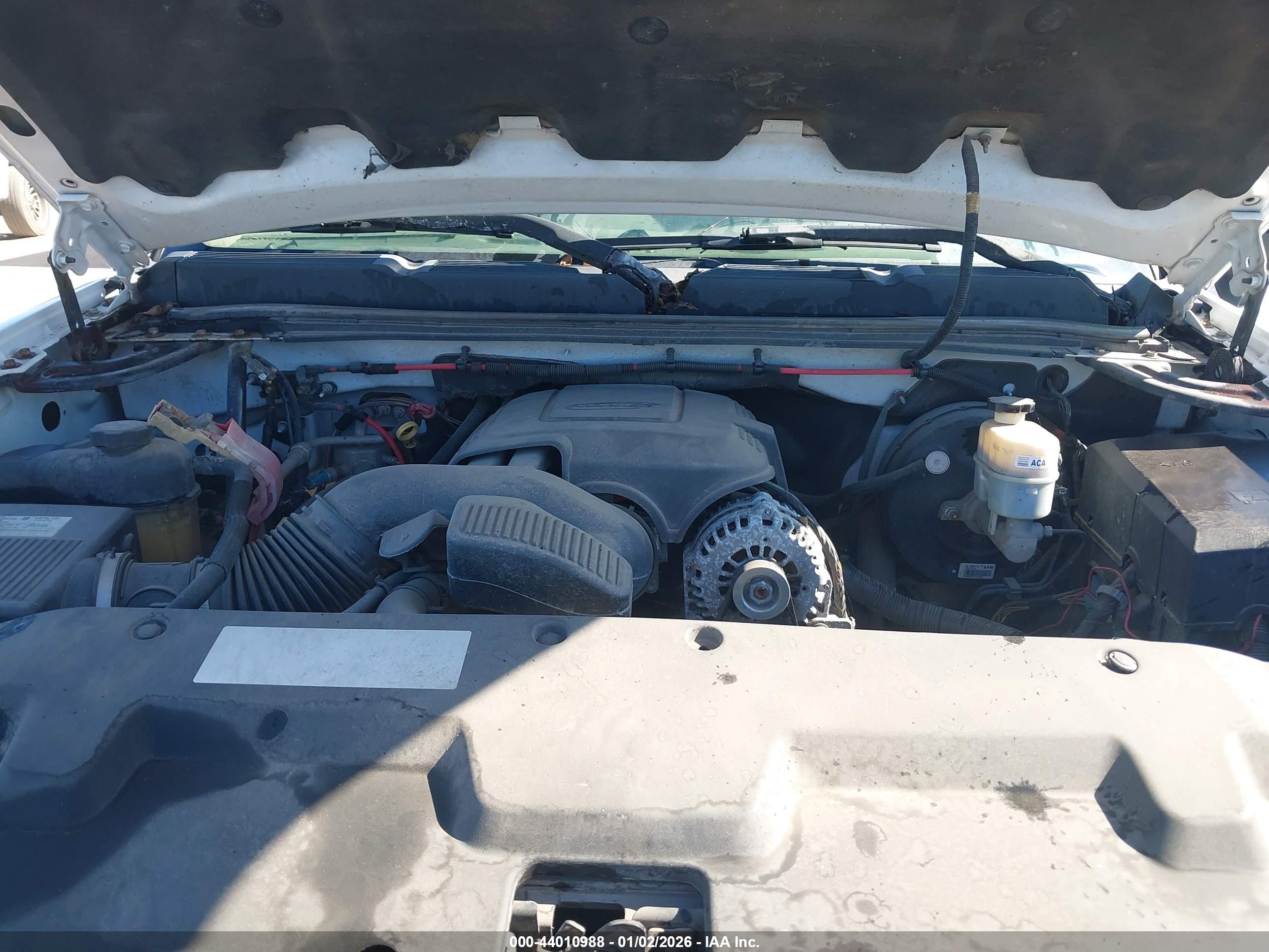 CHEVROLET SILVERADO image 10