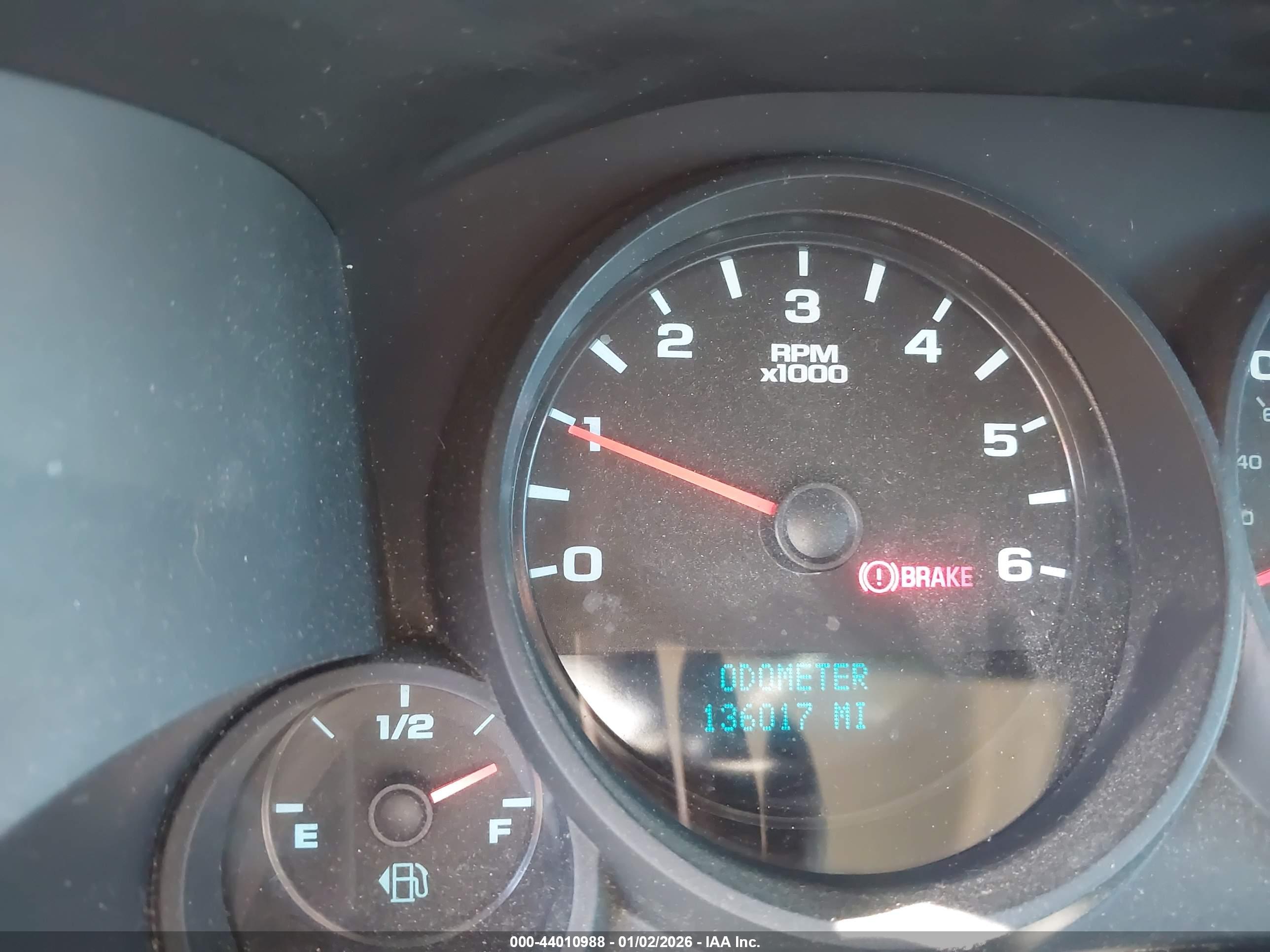 CHEVROLET SILVERADO image 7