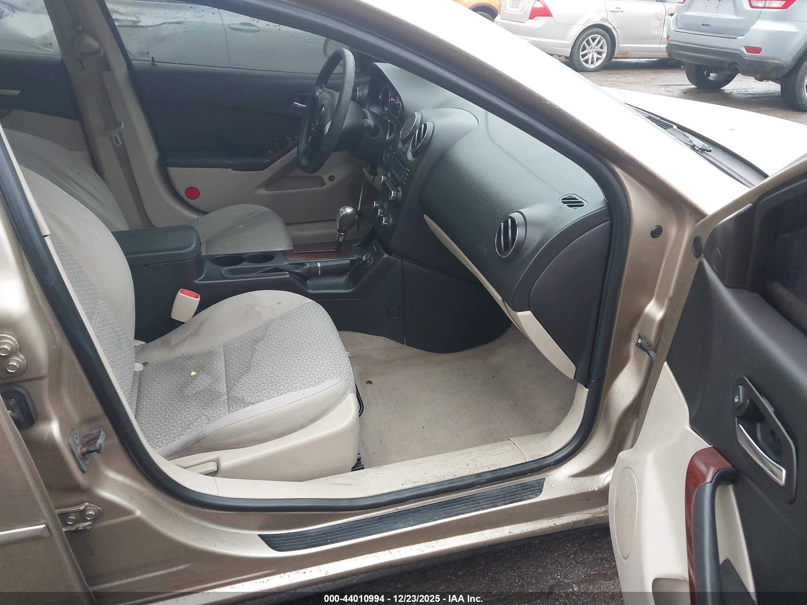 PONTIAC G6 image 5