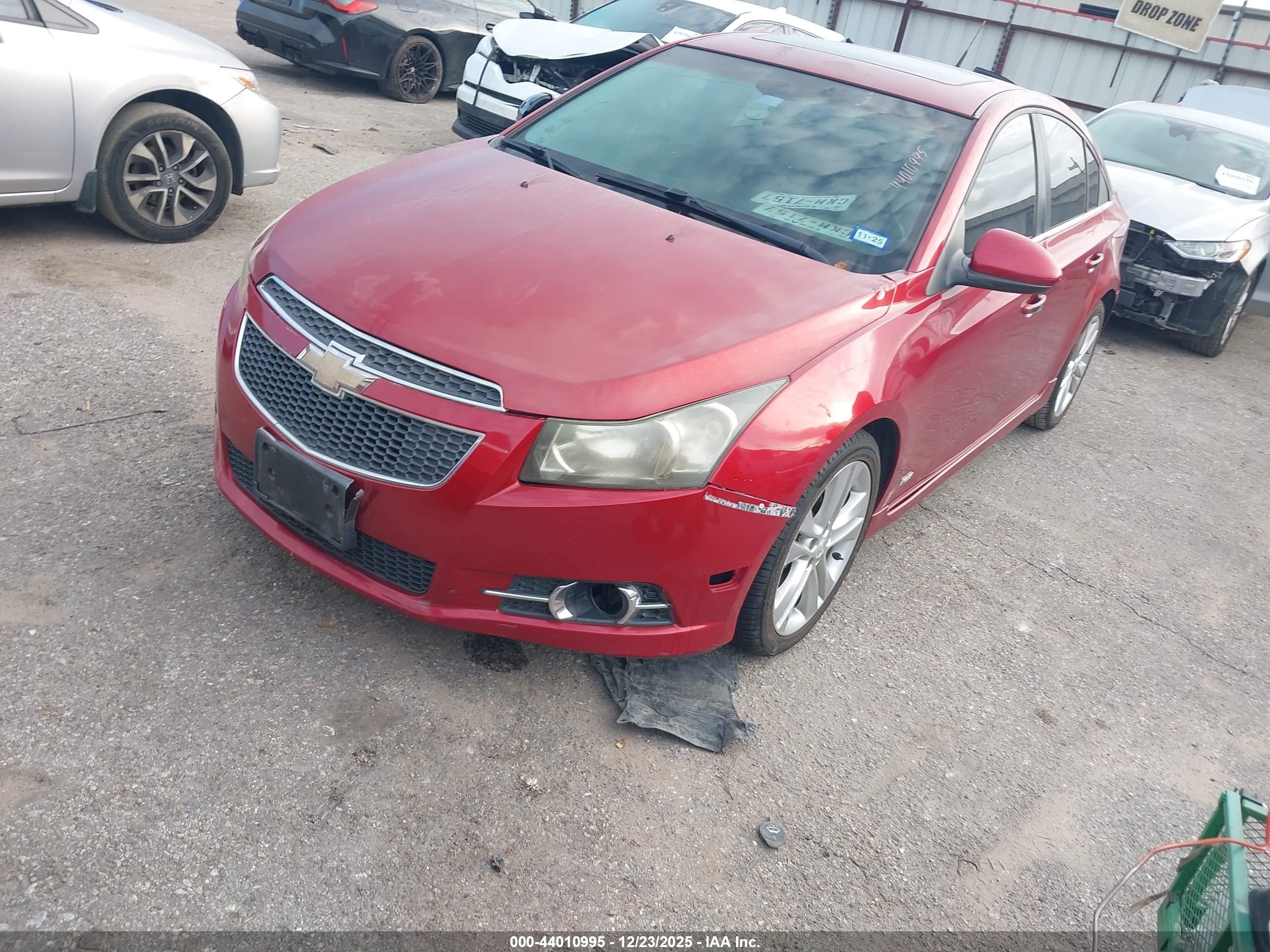 CHEVROLET CRUZE image 2