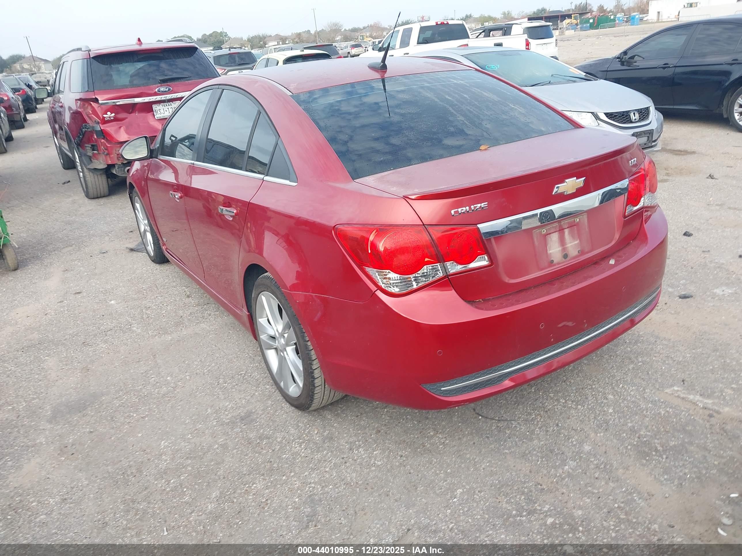 CHEVROLET CRUZE image 3