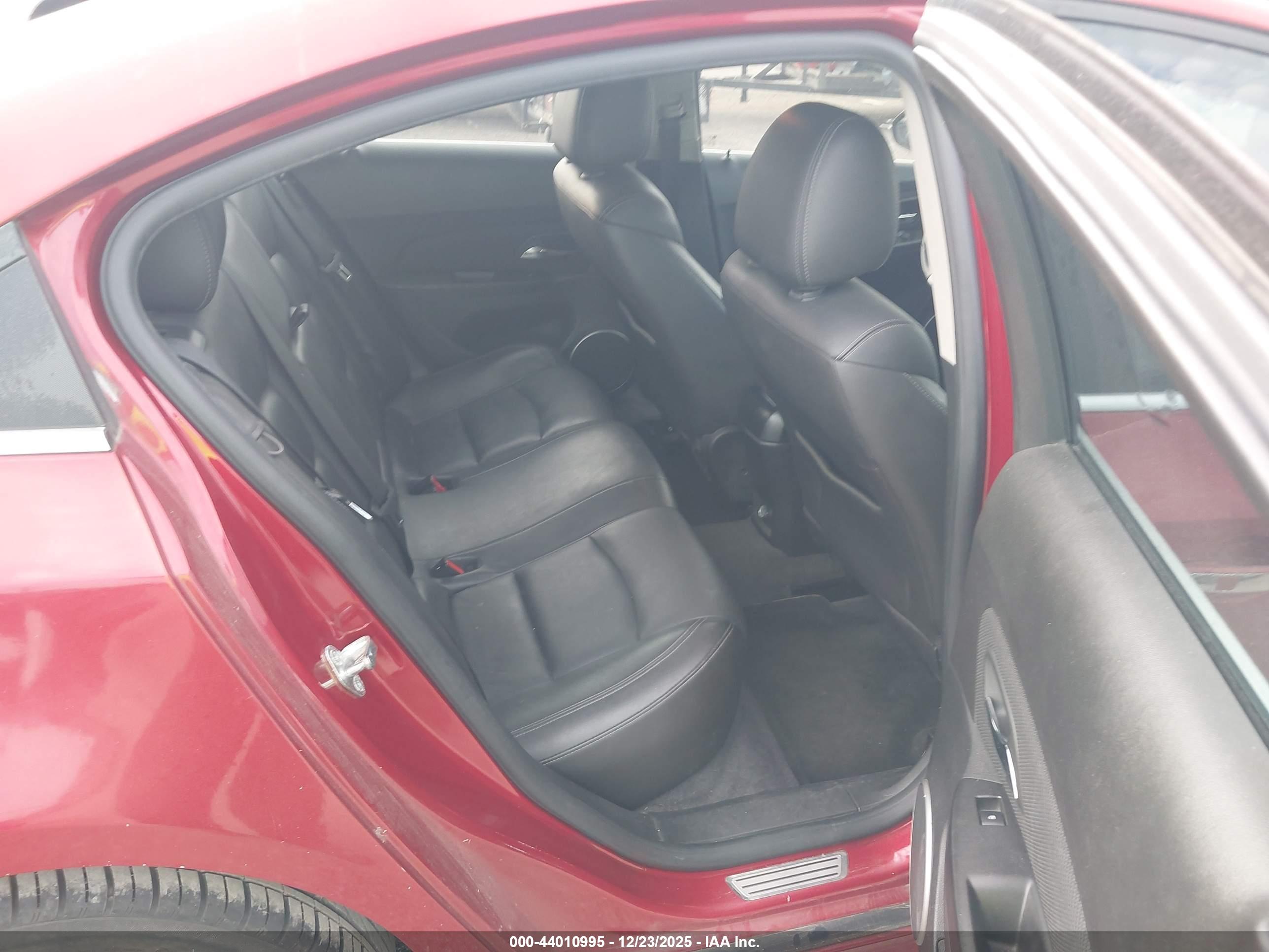 CHEVROLET CRUZE image 8