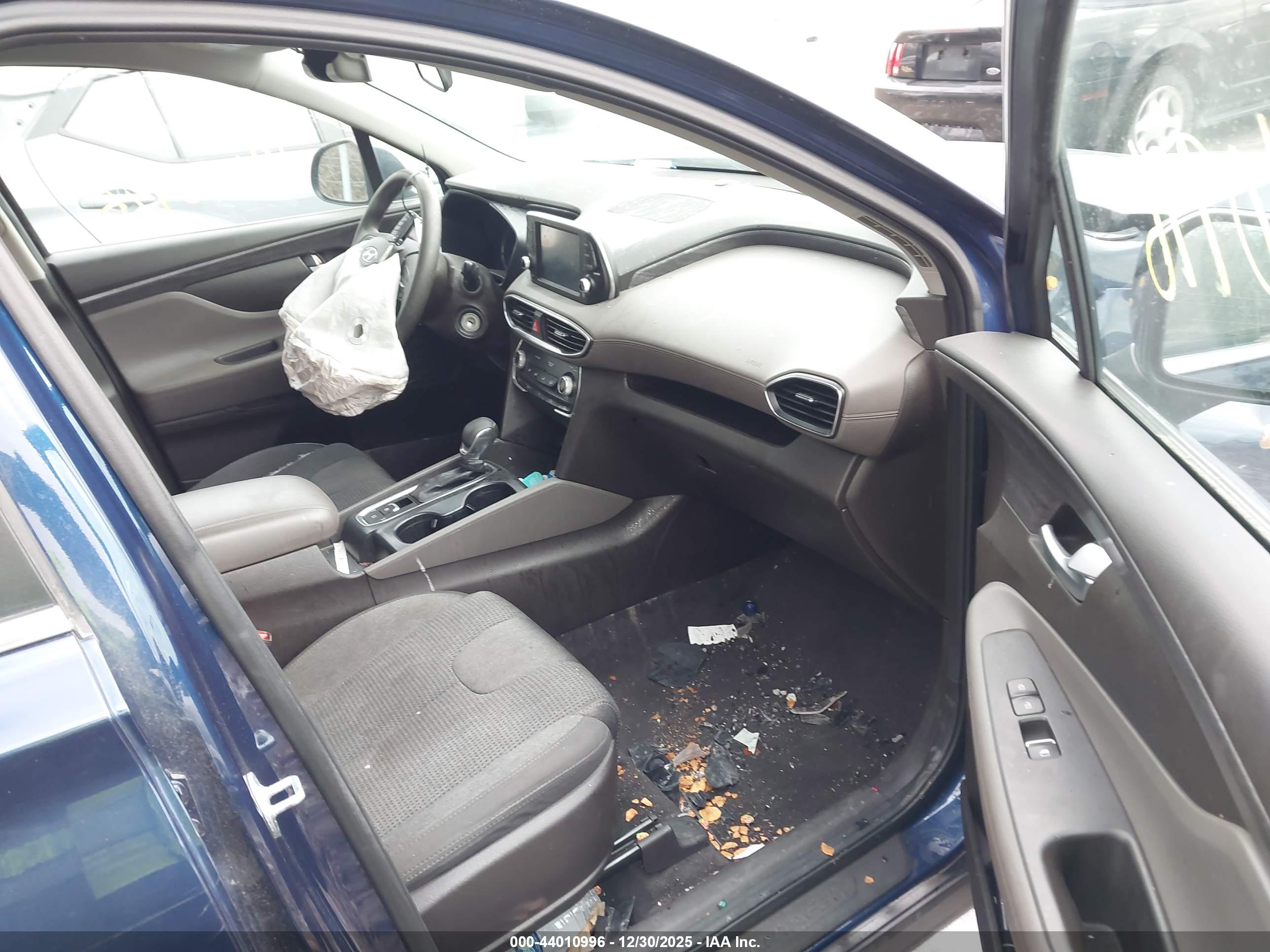 HYUNDAI SANTA image 5