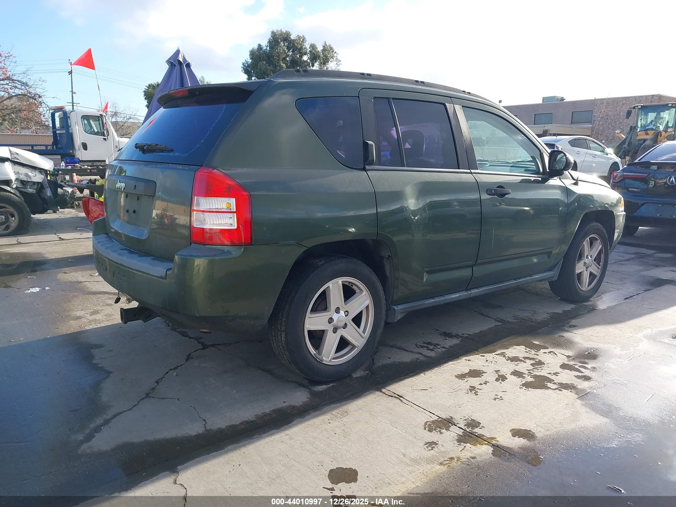 JEEP COMPASS image 4