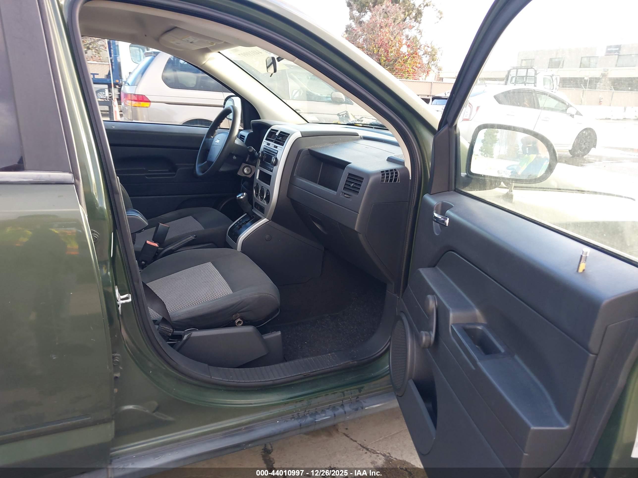 JEEP COMPASS image 5