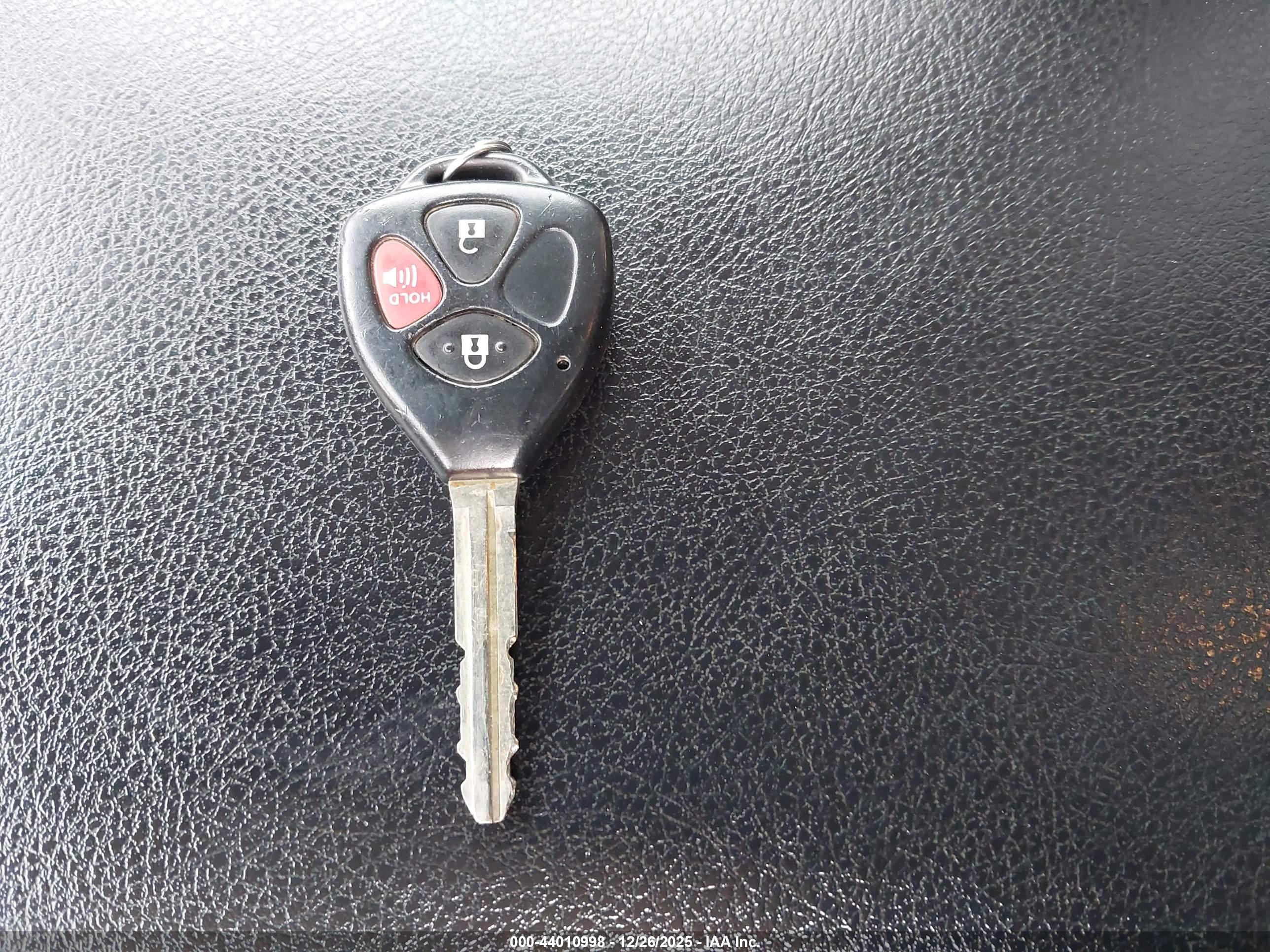 TOYOTA 4RUNNER image 11