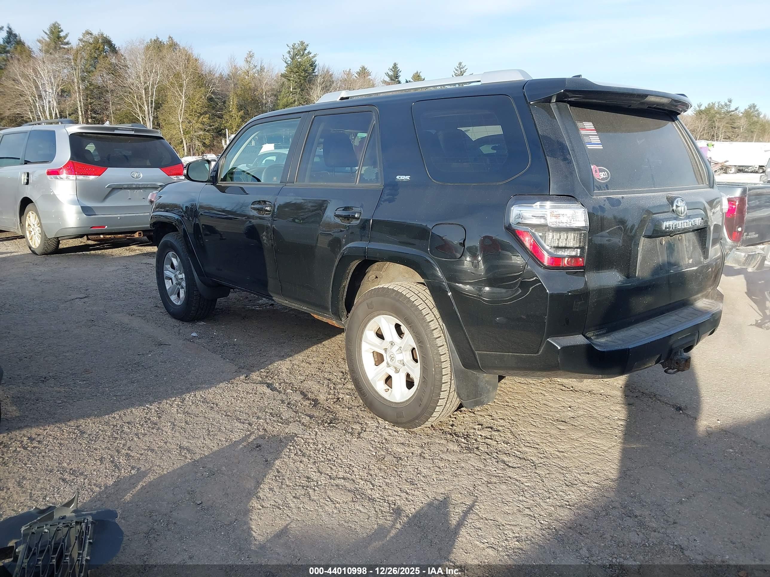 TOYOTA 4RUNNER image 3
