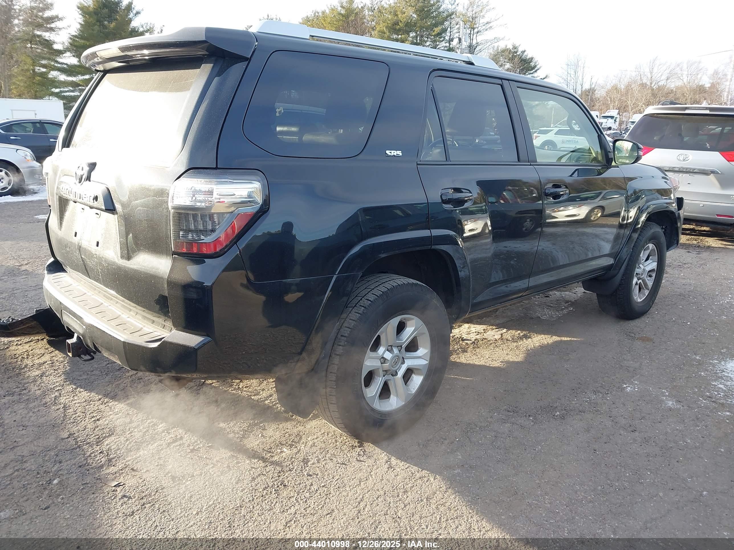 TOYOTA 4RUNNER image 4