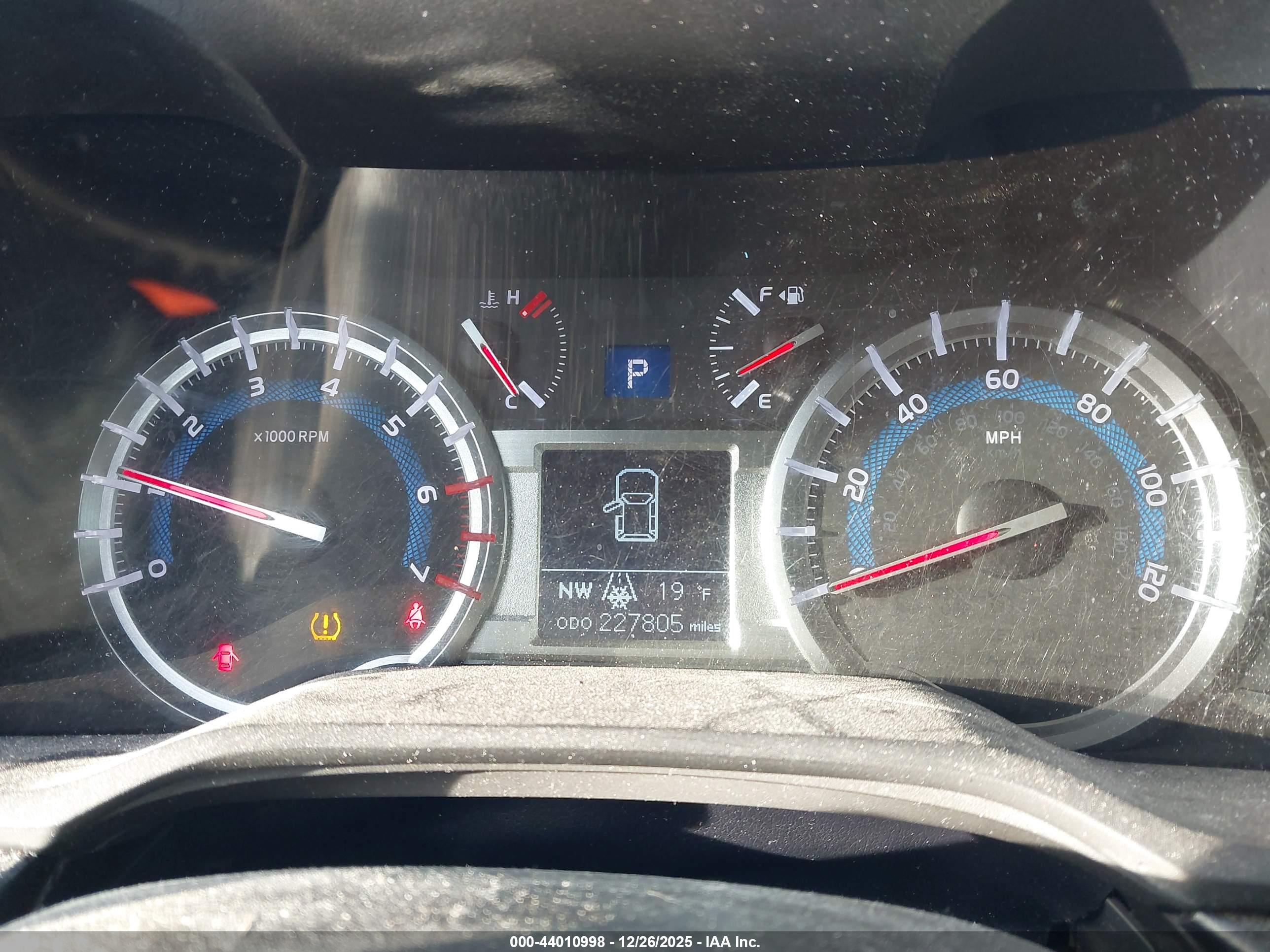 TOYOTA 4RUNNER image 7