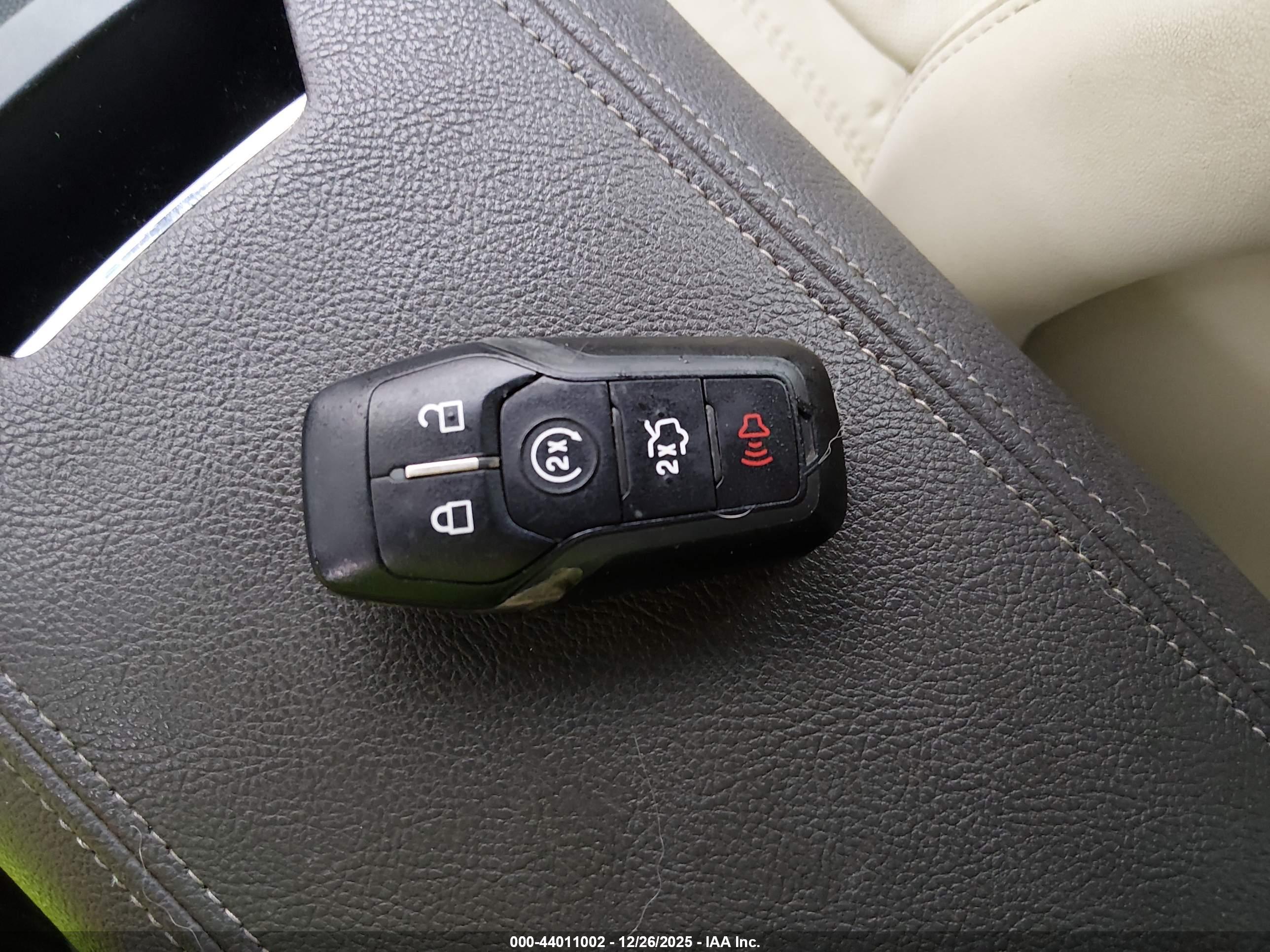 LINCOLN MKZ image 11