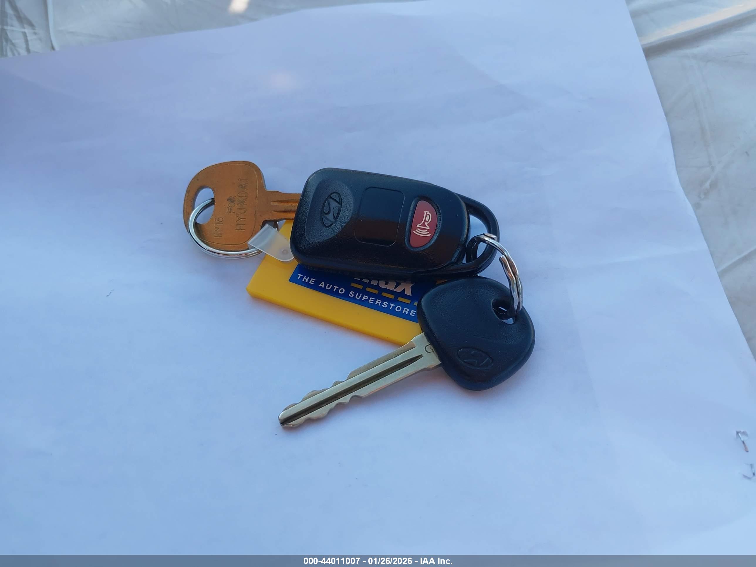 HYUNDAI ELANTRA image 11
