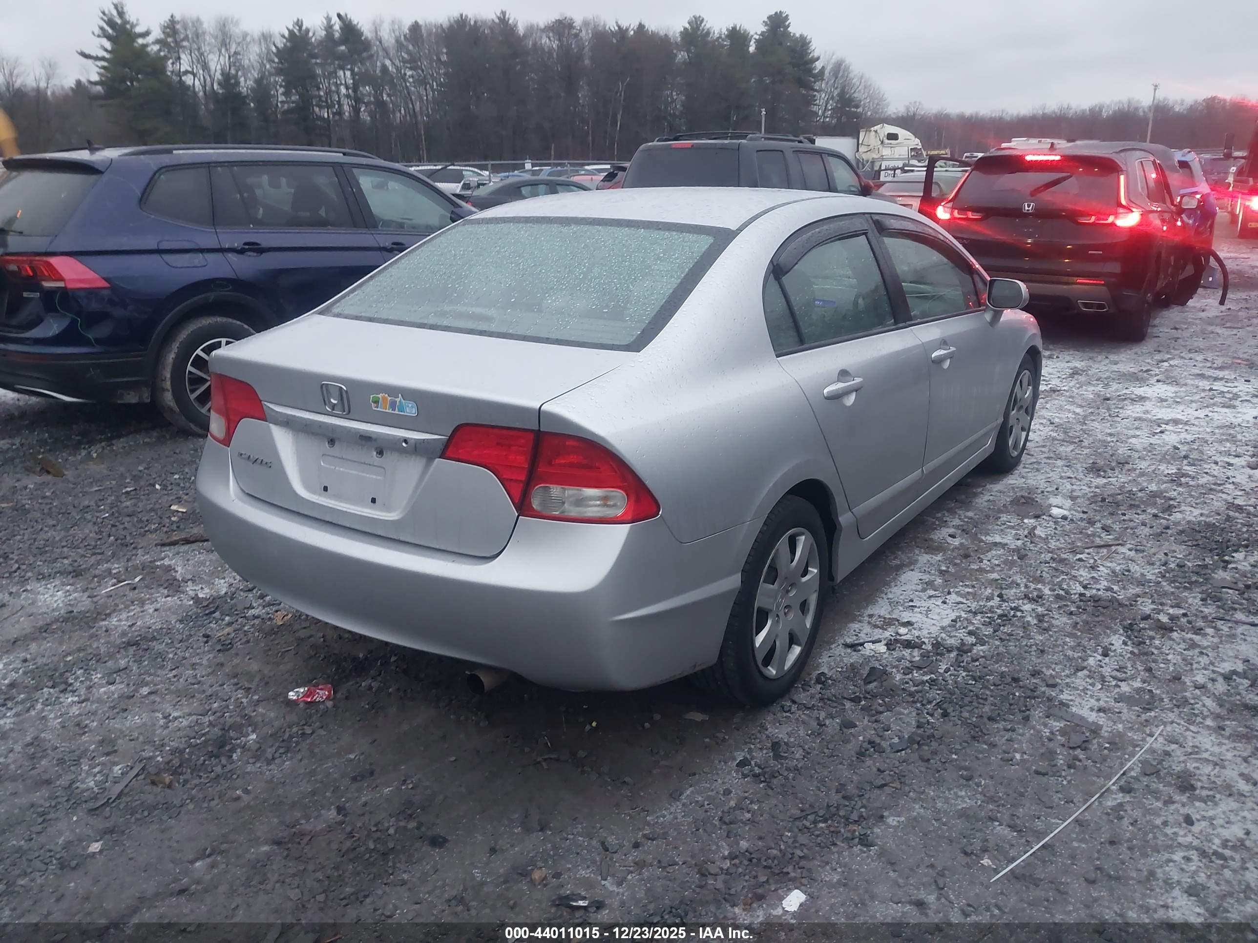 HONDA CIVIC image 4