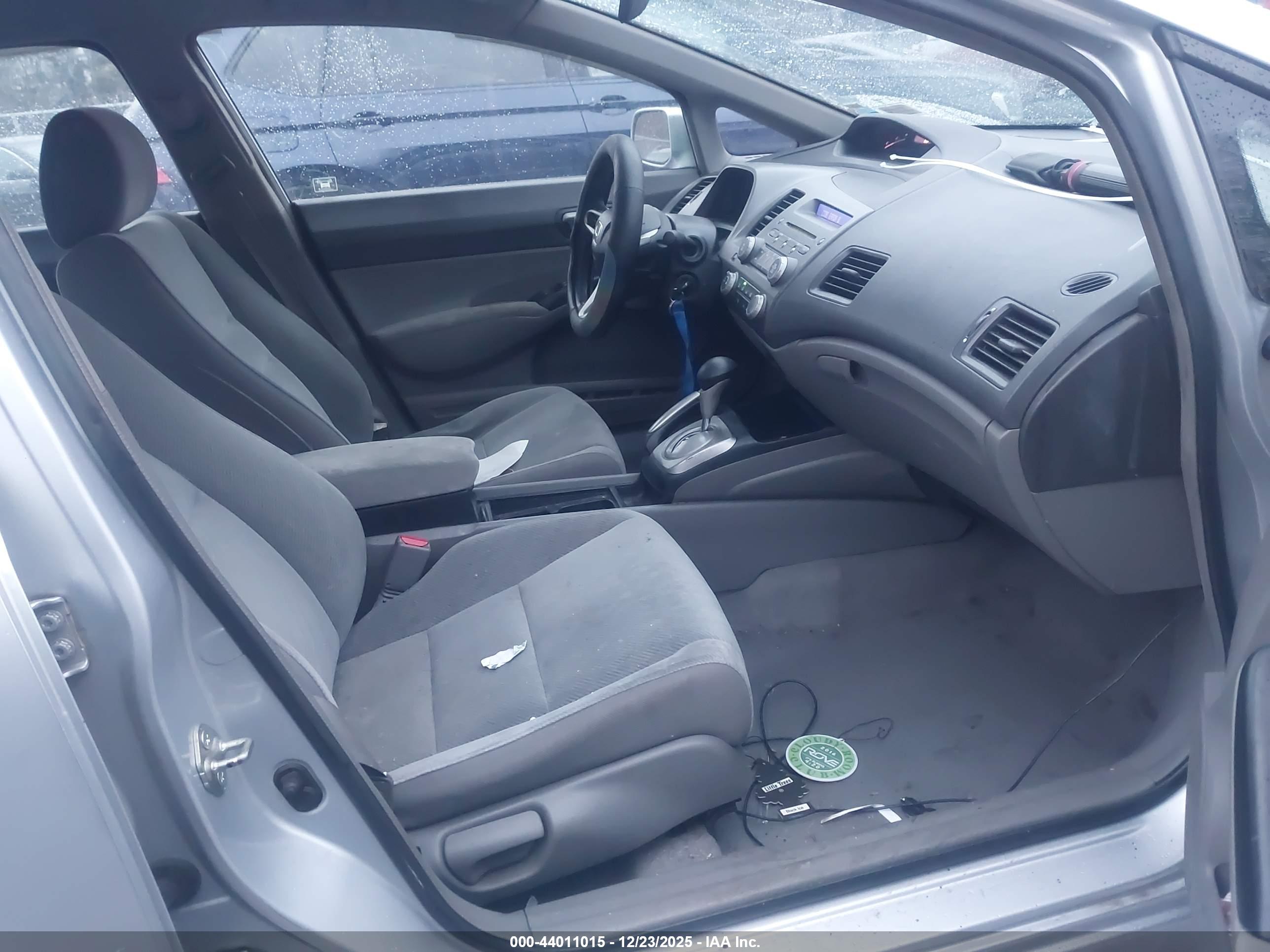 HONDA CIVIC image 5