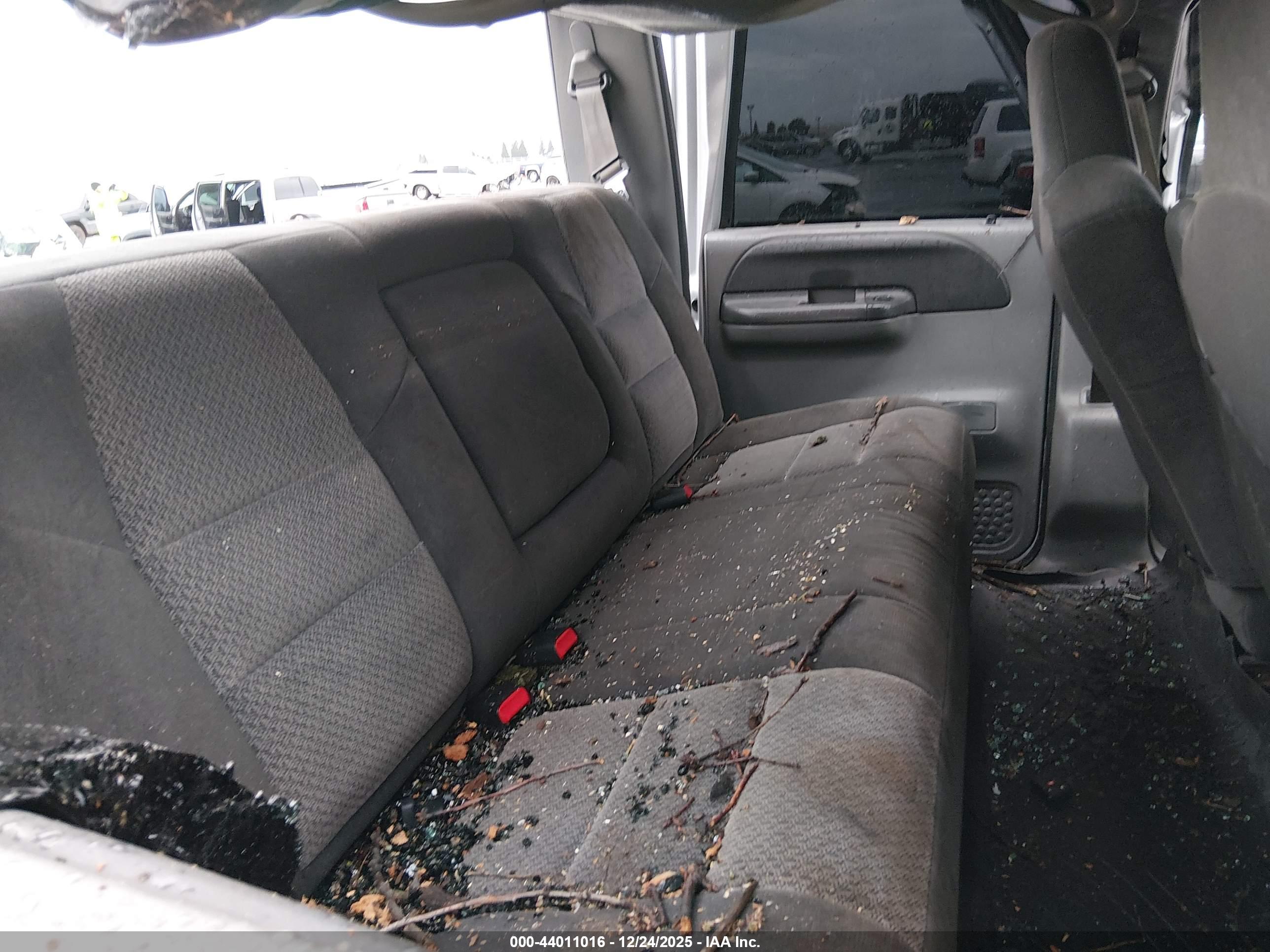 FORD F-250 image 8