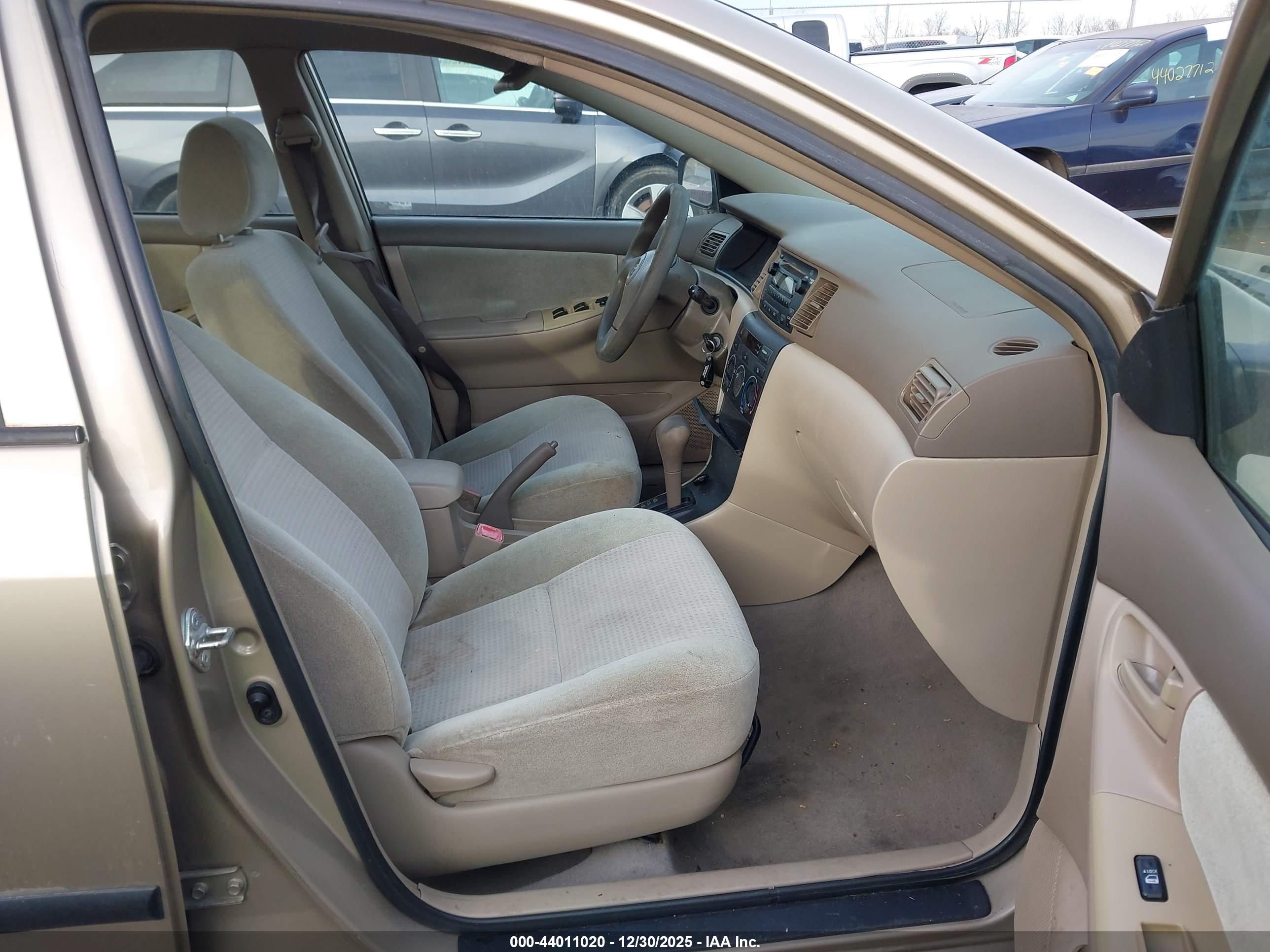 TOYOTA COROLLA image 5