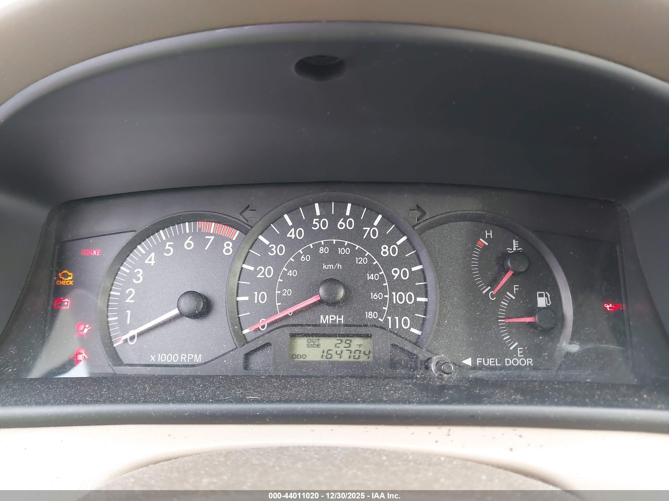 TOYOTA COROLLA image 7