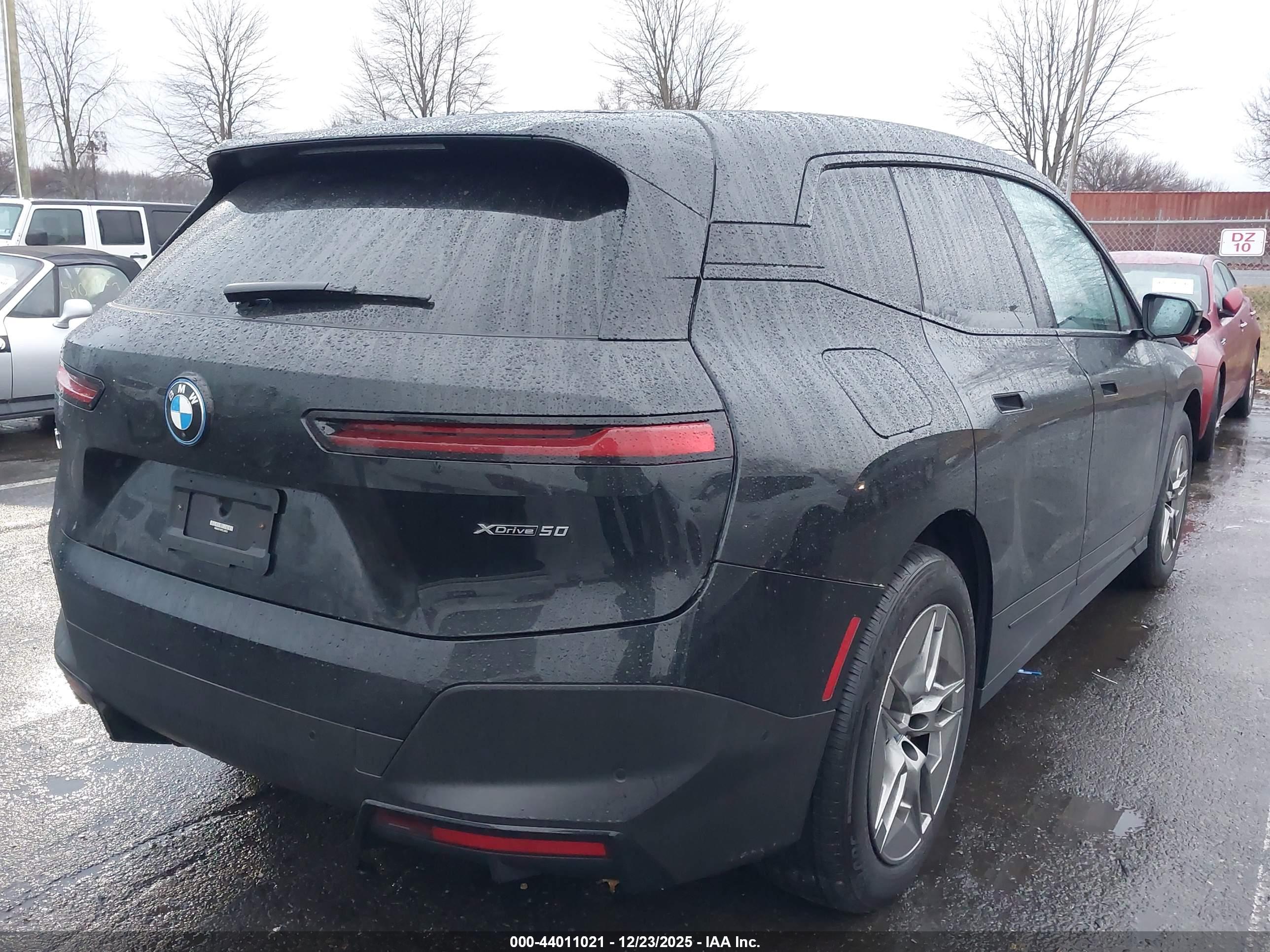 BMW IX image 4