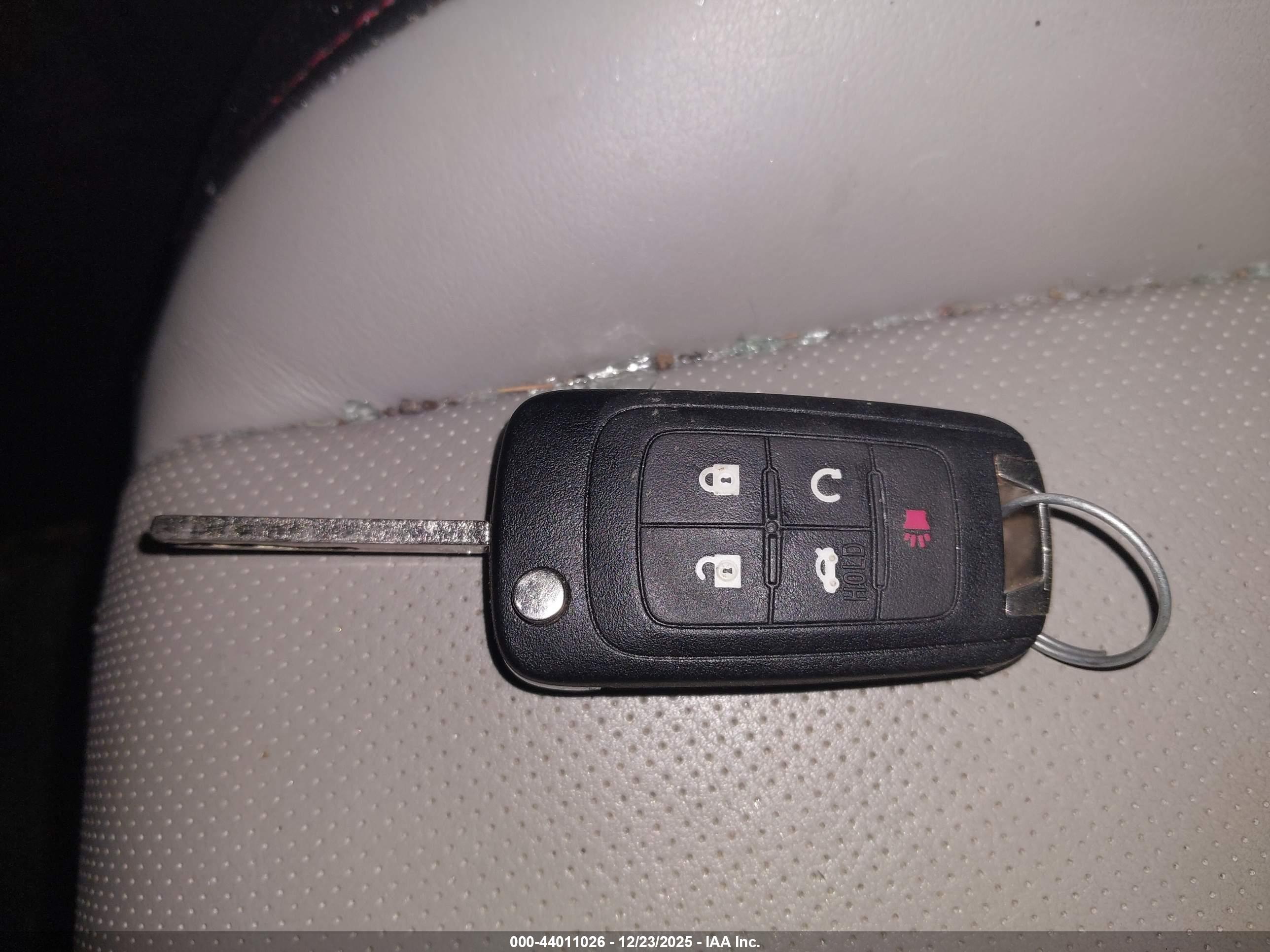 CHEVROLET EQUINOX image 11
